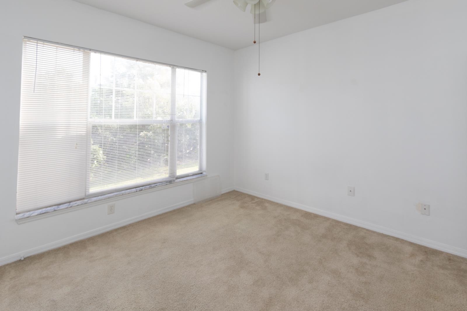 Image 8 of 33 For 11107 Harbour Vista Cir