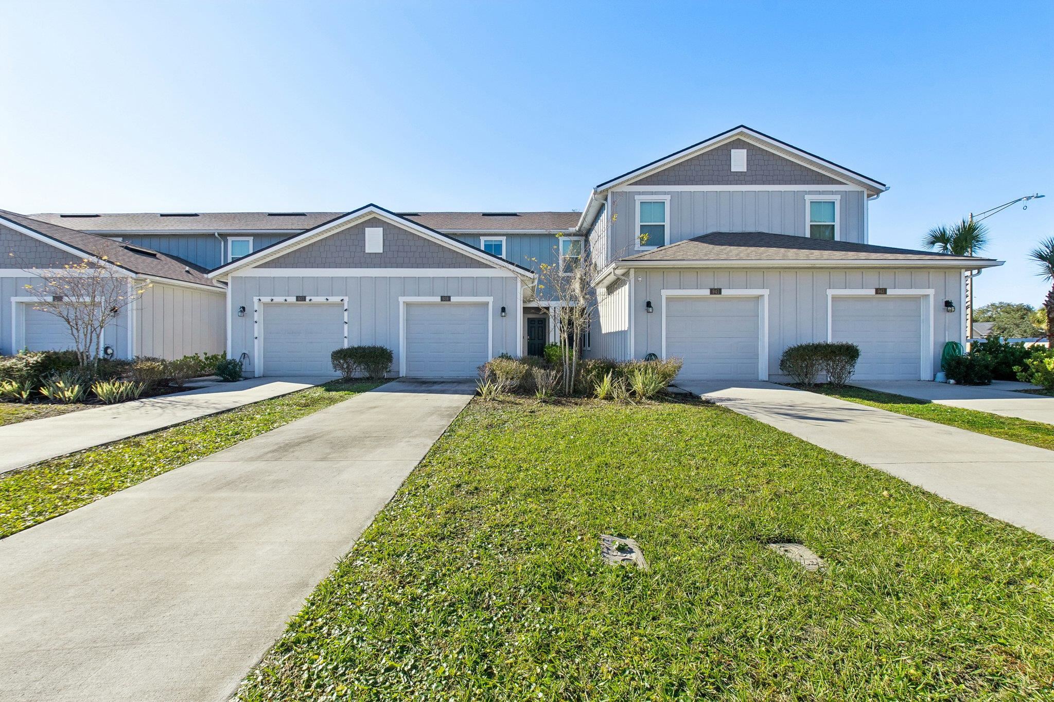 Details for 939 Capitol Pkwy, Jacksonville, FL 32218