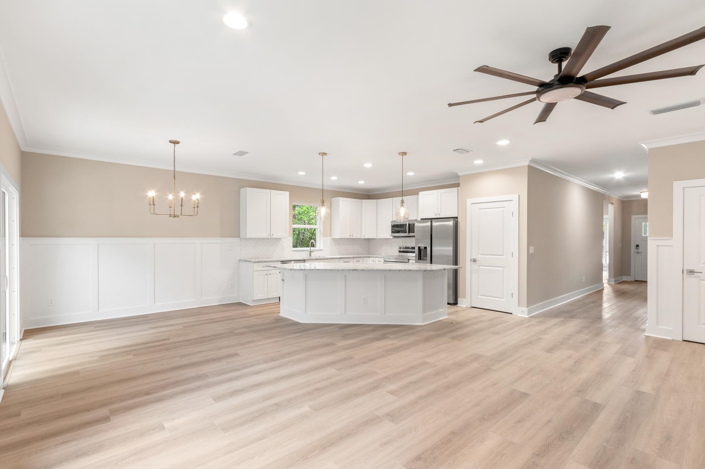 Image 6 of 37 For 6334 Salado Road