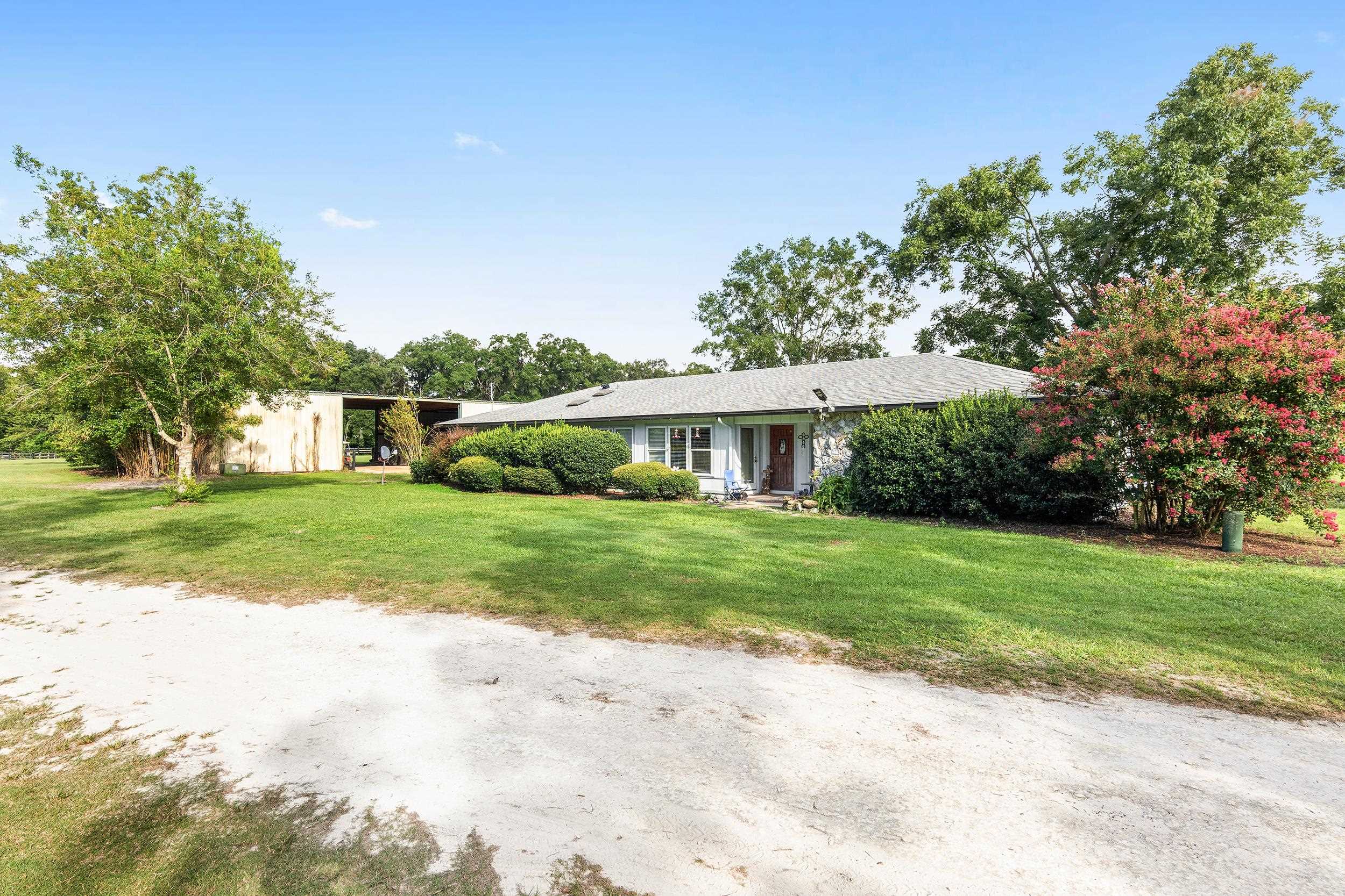 Image 53 of 93 For 16525 5th Place Sw