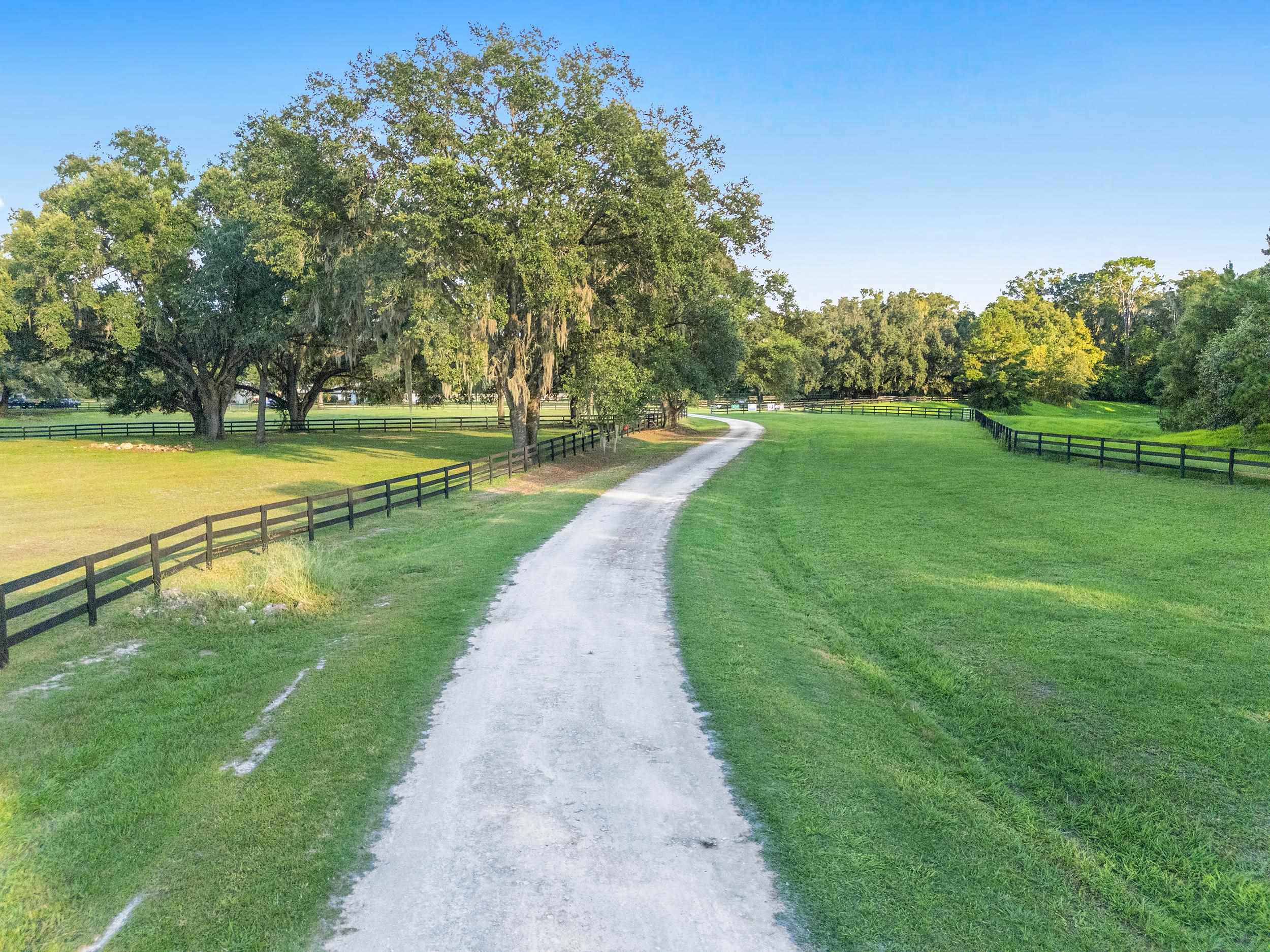 Image 6 of 93 For 16525 5th Place Sw