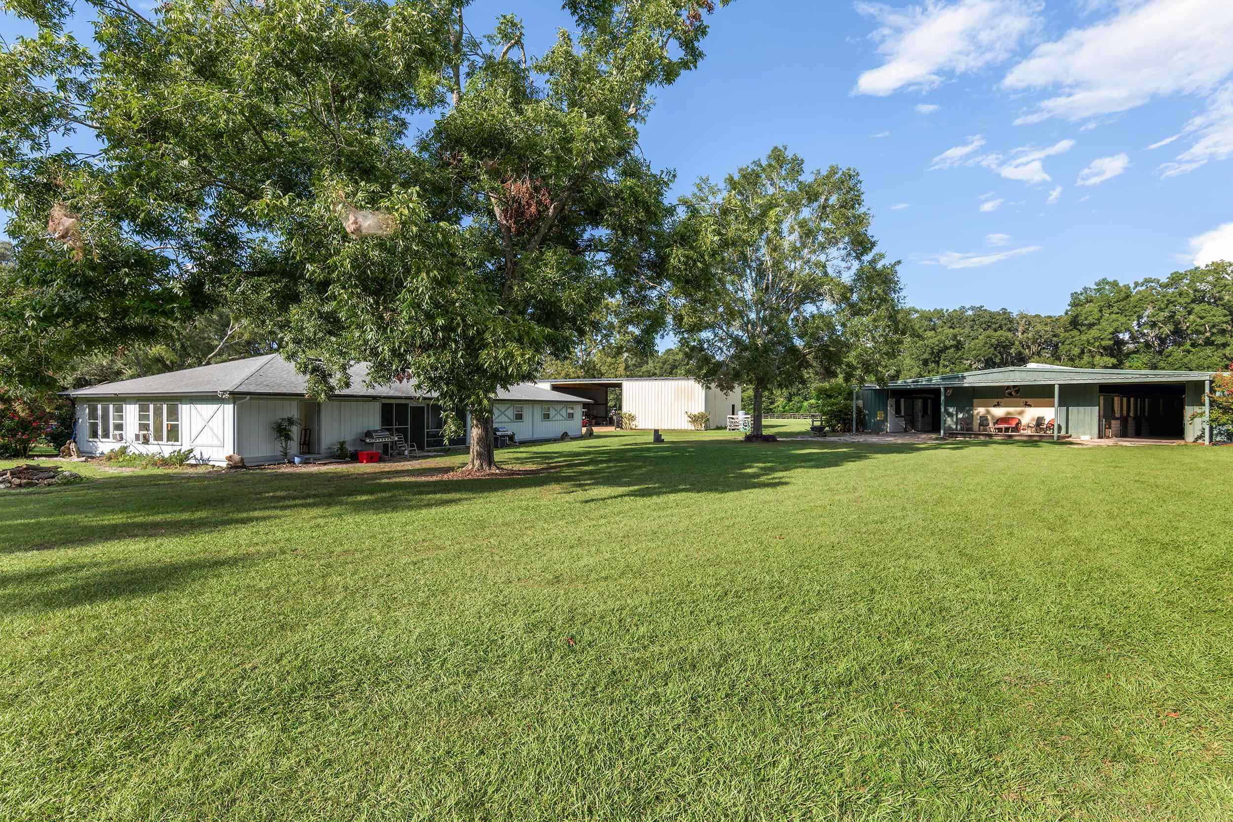 Image 62 of 93 For 16525 5th Place Sw