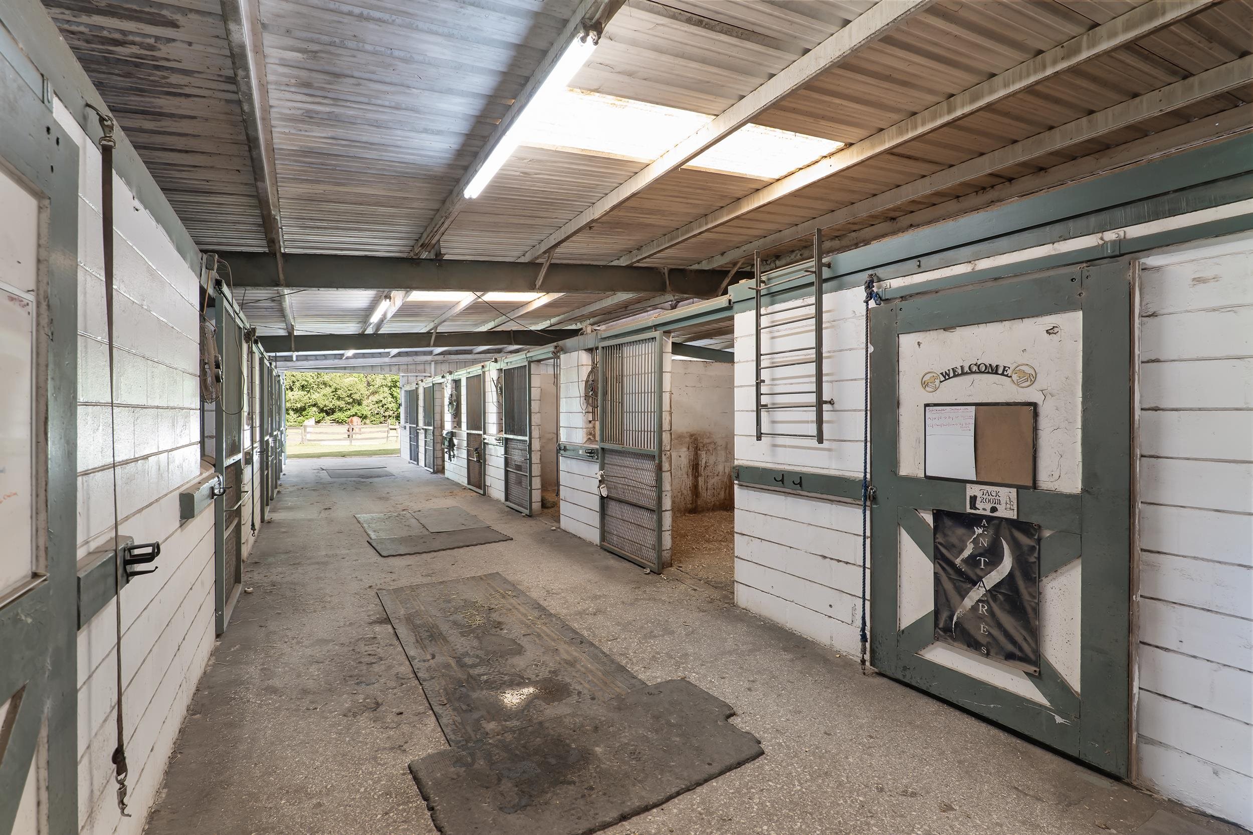 Image 71 of 93 For 16525 5th Place Sw