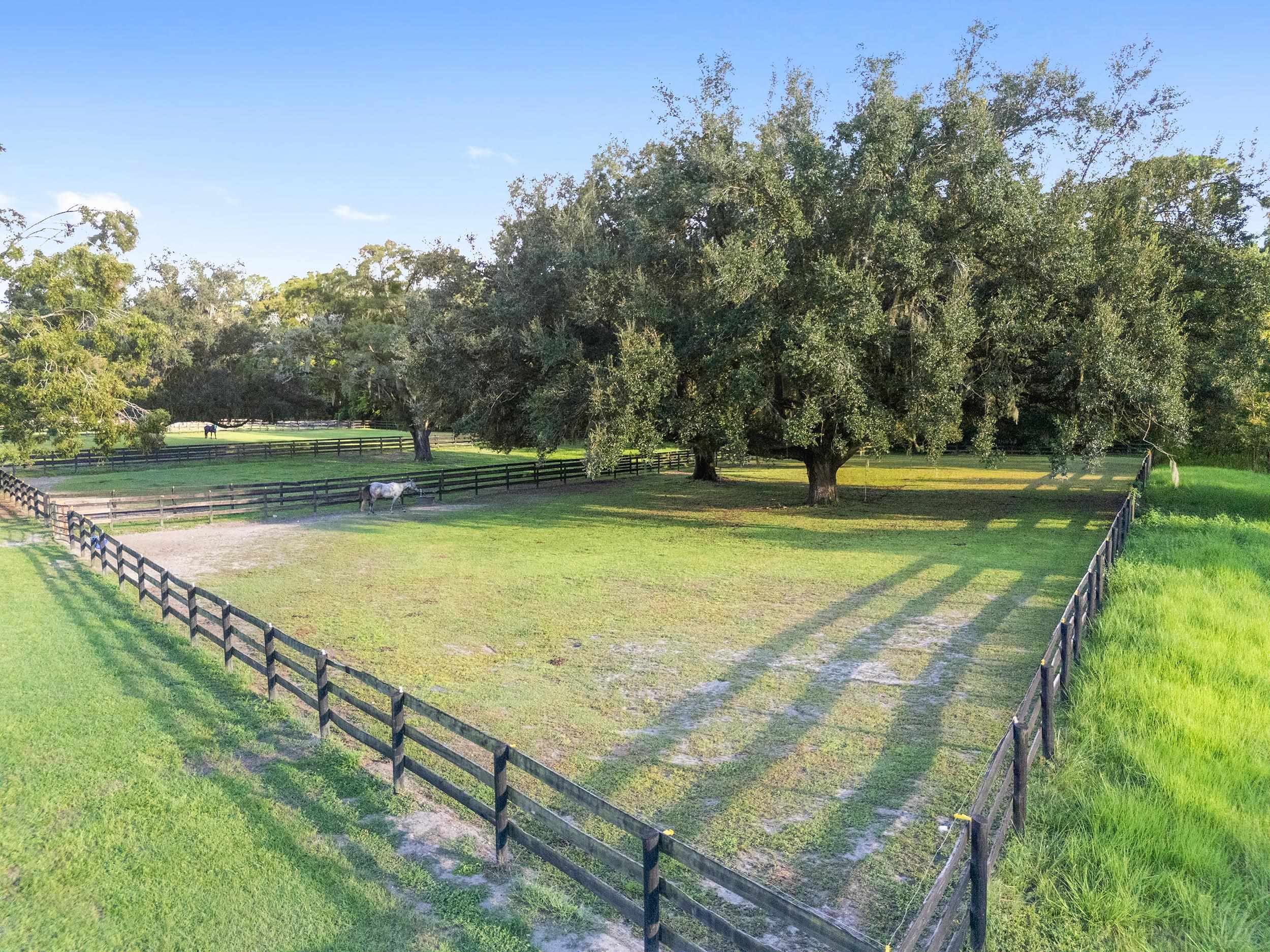 Image 9 of 93 For 16525 5th Place Sw