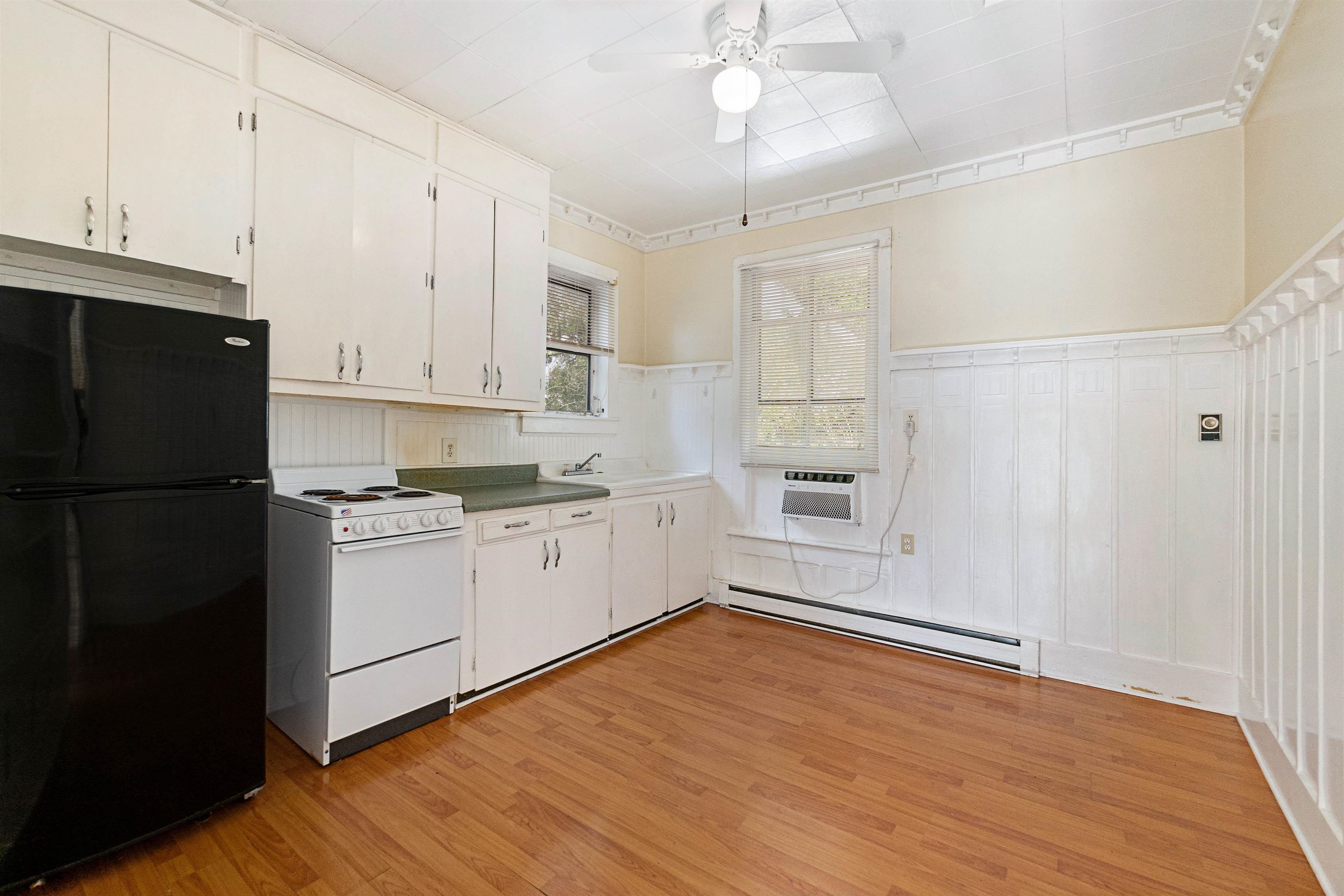 Image 18 of 37 For 18 Arenta Street