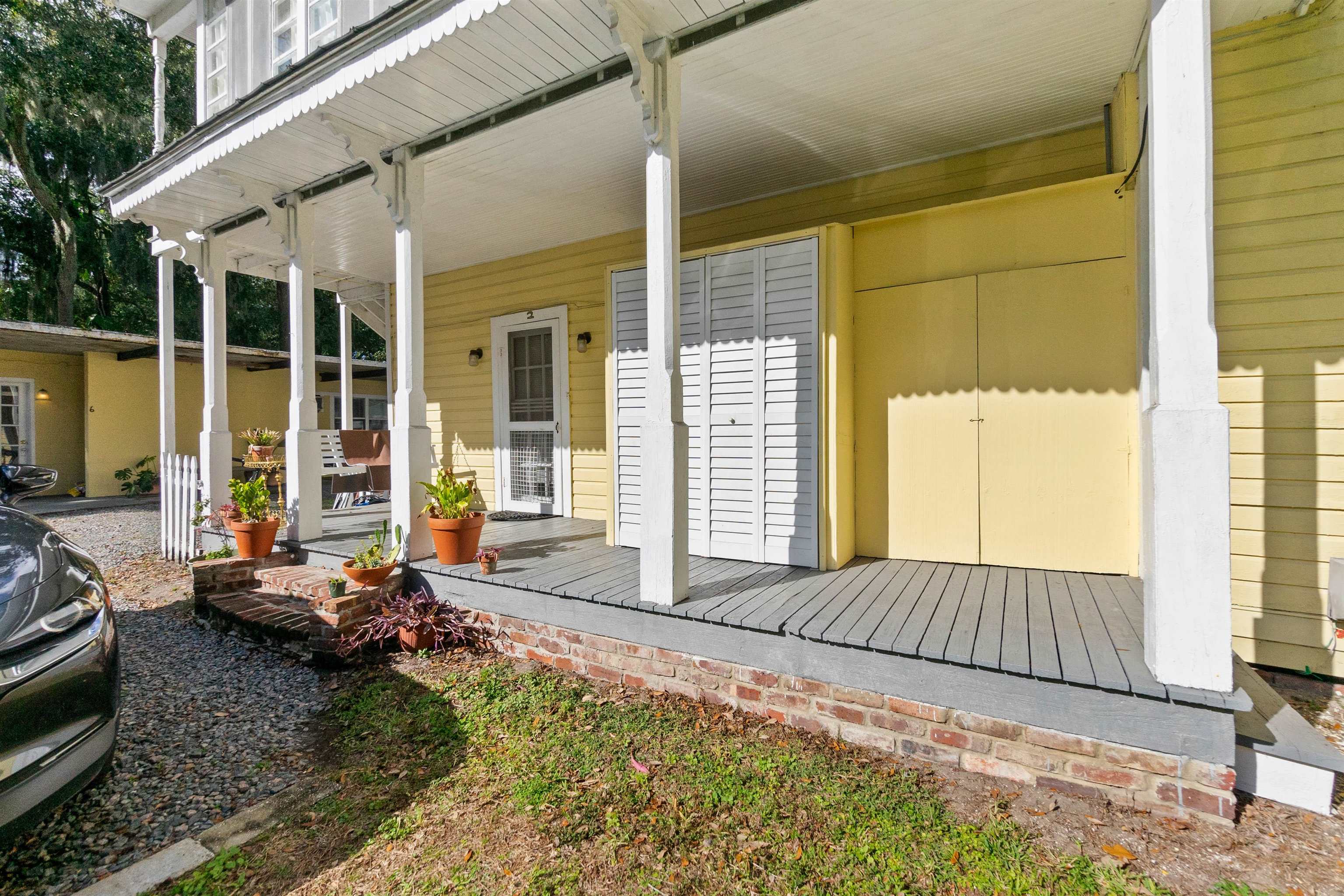 Image 7 of 37 For 18 Arenta Street