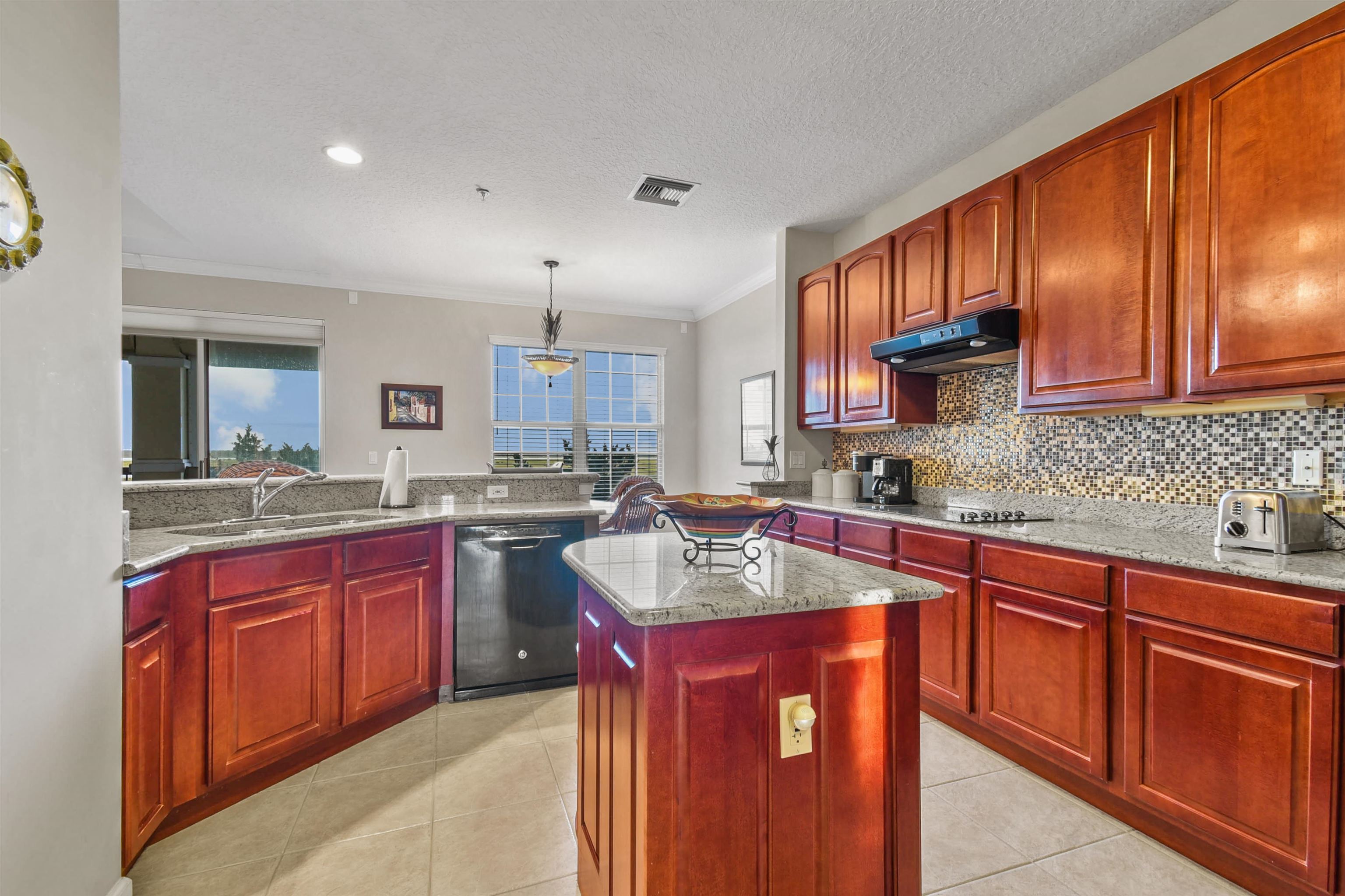 Image 6 of 29 For 315 Ocean Grande Dr S