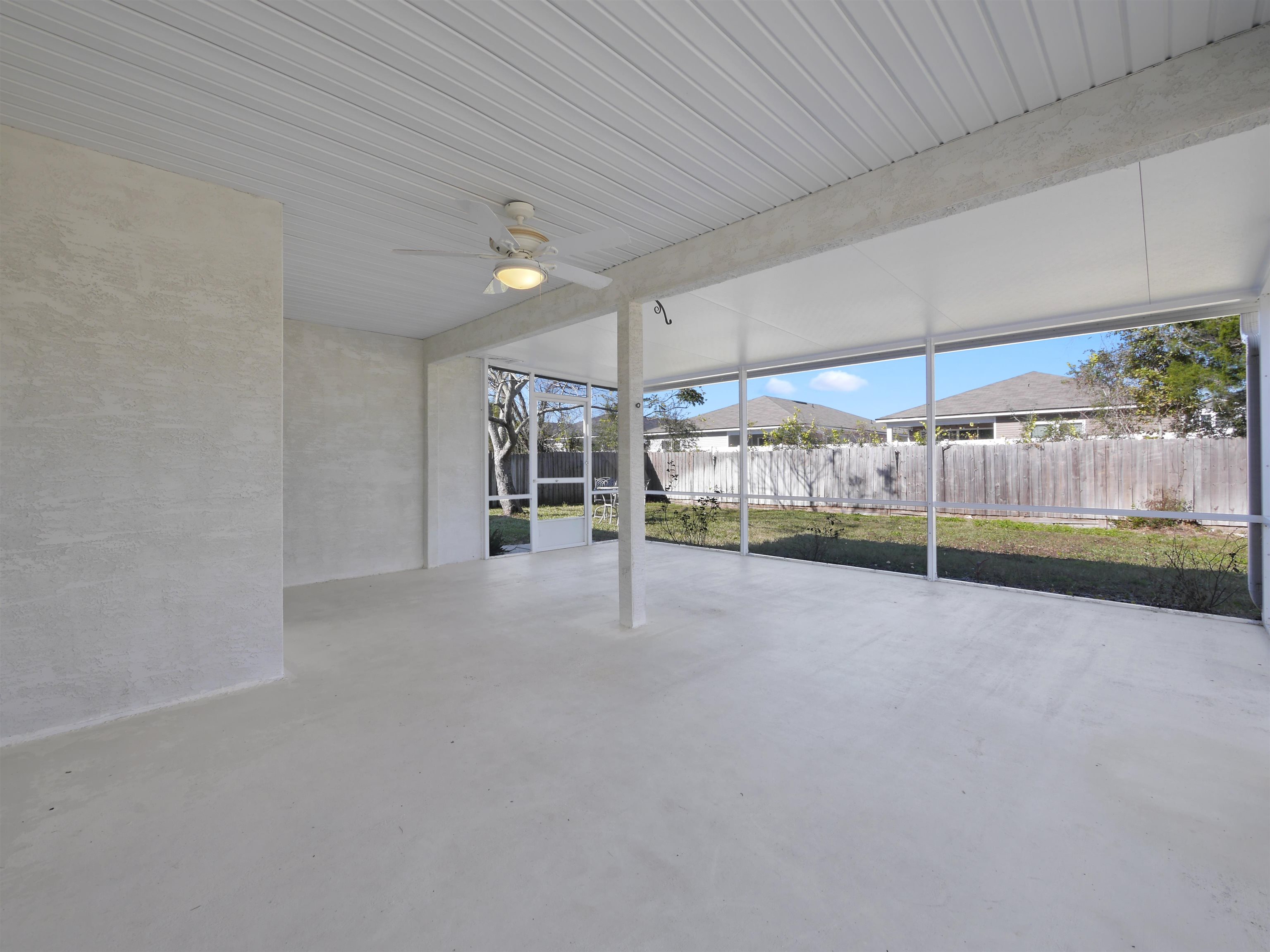 Image 15 of 28 For 236 Saint Thomas St