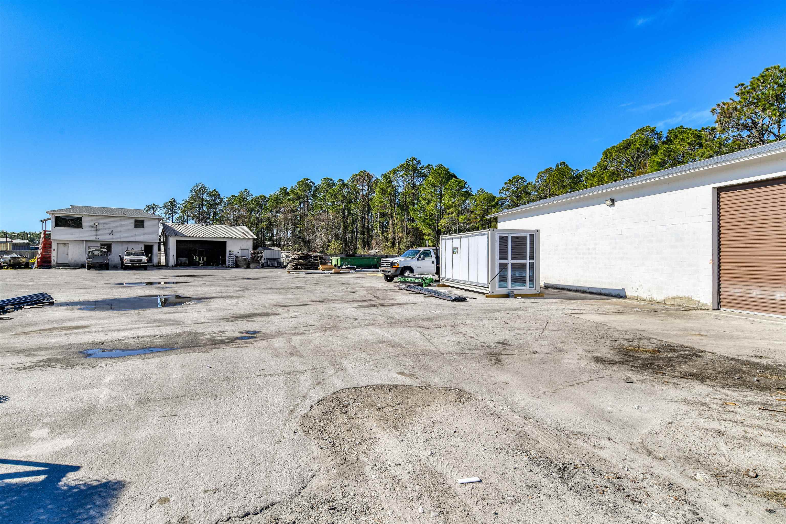 Image 8 of 19 For 1570-1590 Northwood Drive