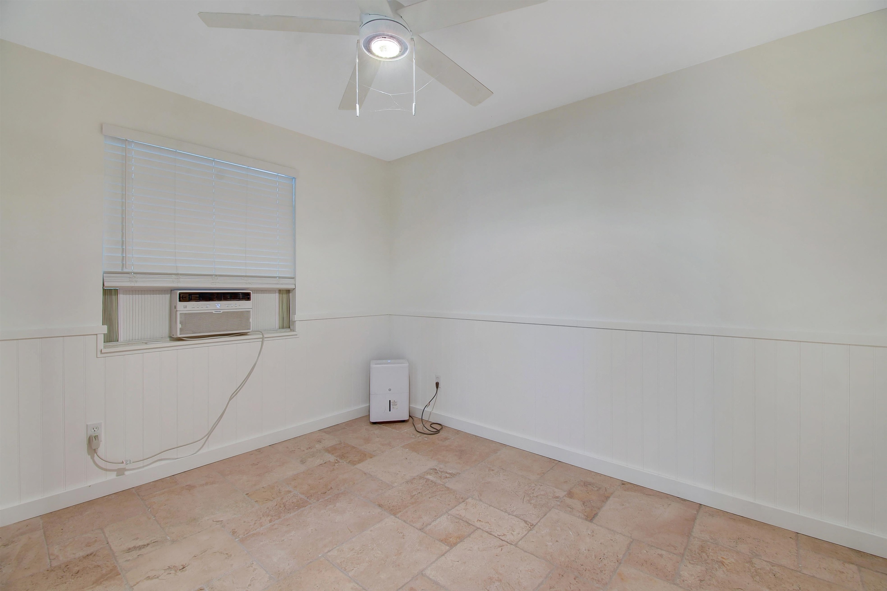 Image 14 of 31 For 3793 Flamingo St
