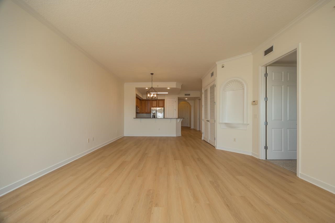 Image 22 of 65 For 150 Pantano Cay Blvd  2303