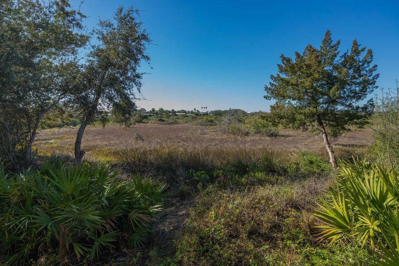Image 4 of 65 For 150 Pantano Cay Blvd  2303