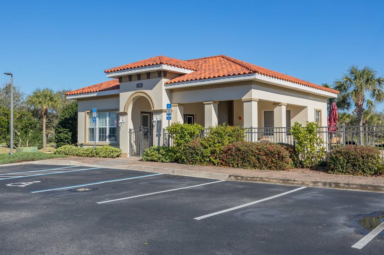 Image 46 of 65 For 150 Pantano Cay Blvd  2303