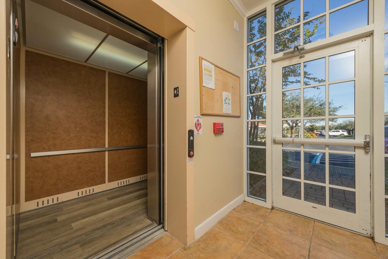 Image 9 of 65 For 150 Pantano Cay Blvd  2303