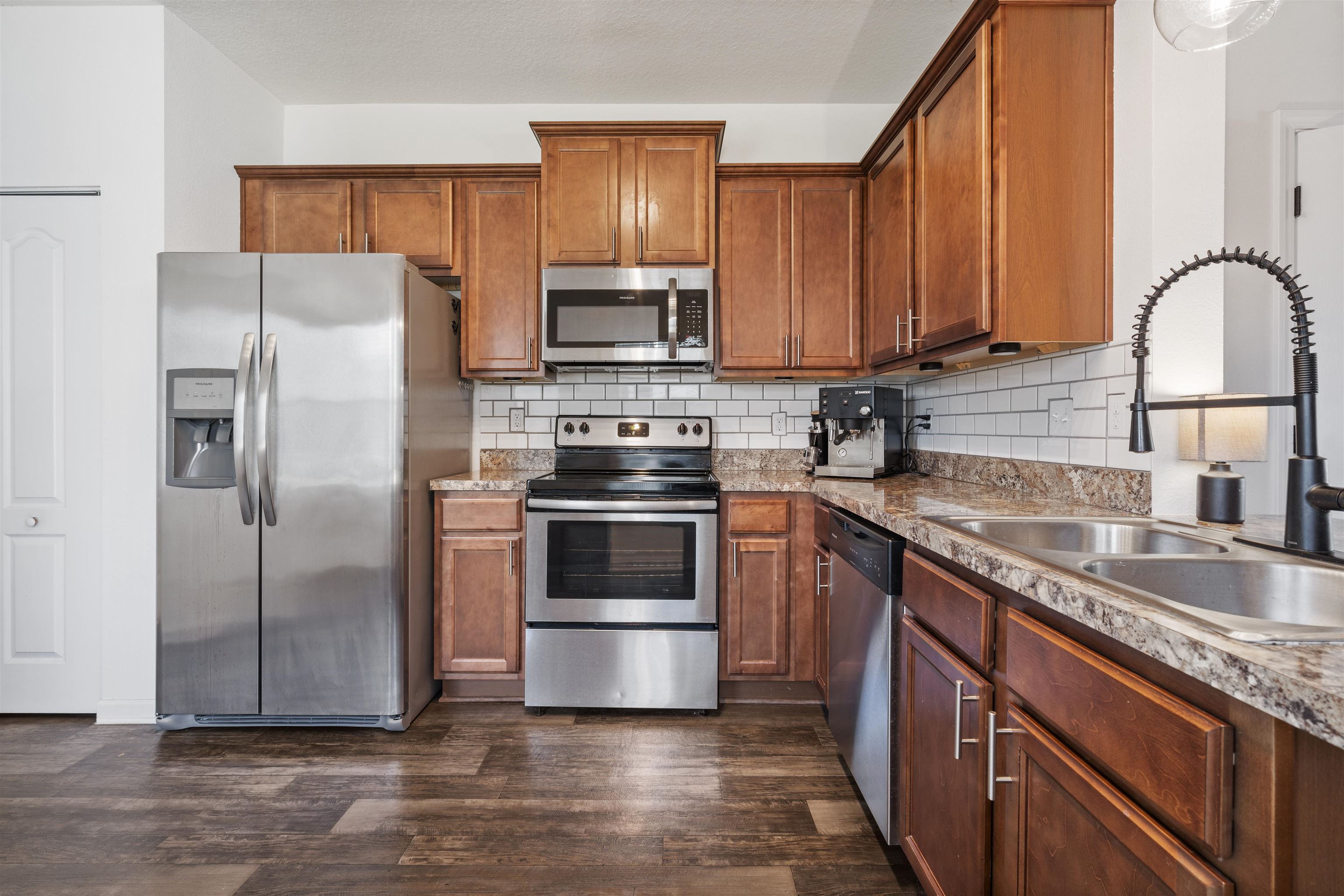 Image 3 of 38 For 195 Whitland Way