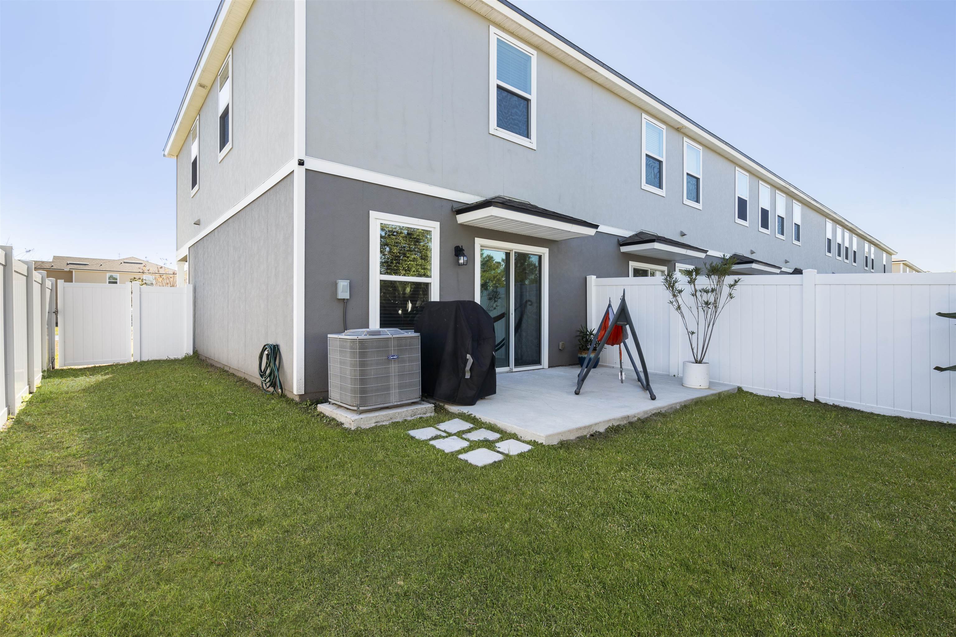 Image 4 of 38 For 195 Whitland Way
