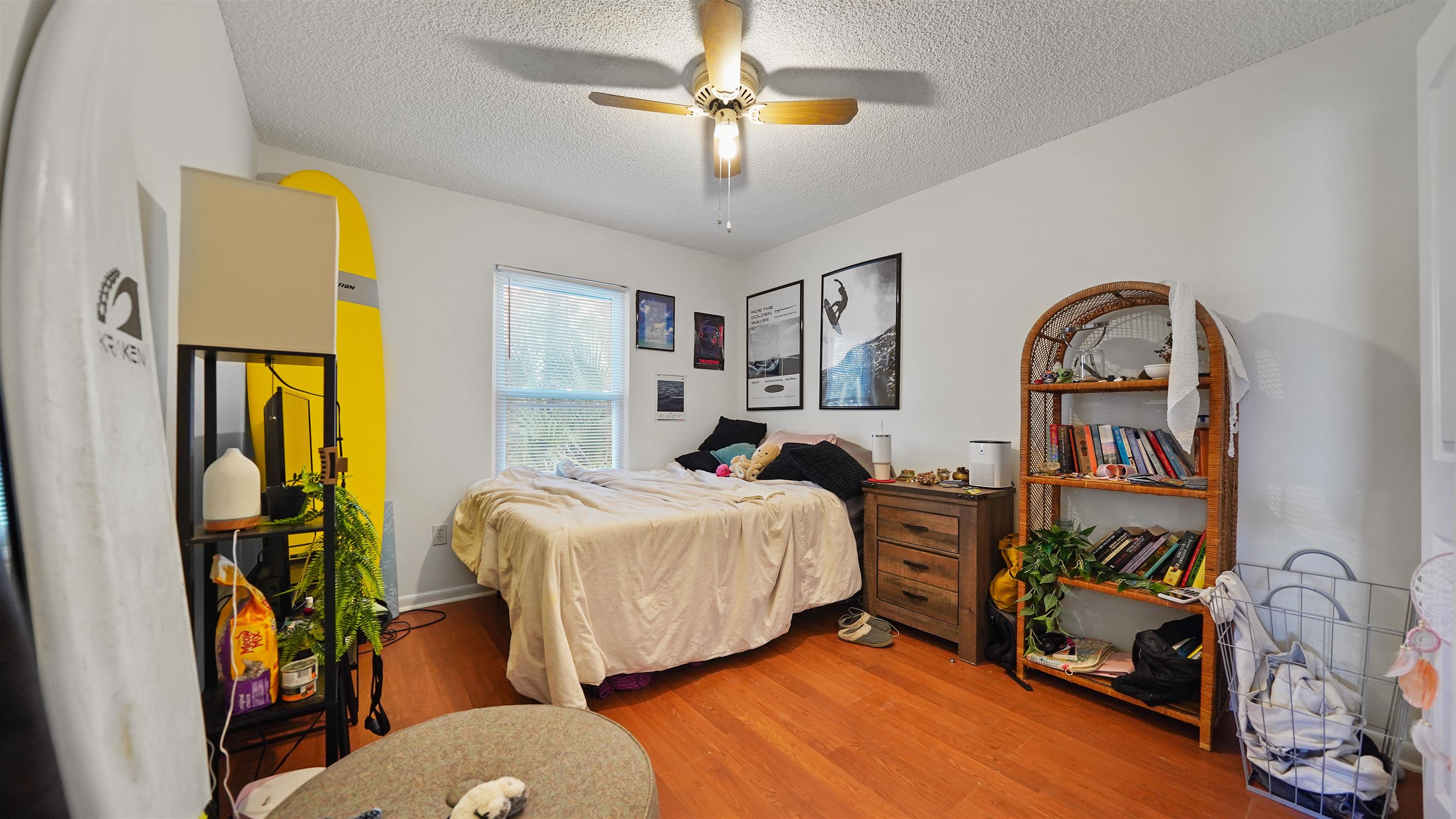 Image 21 of 59 For 208 Arricola Avenue