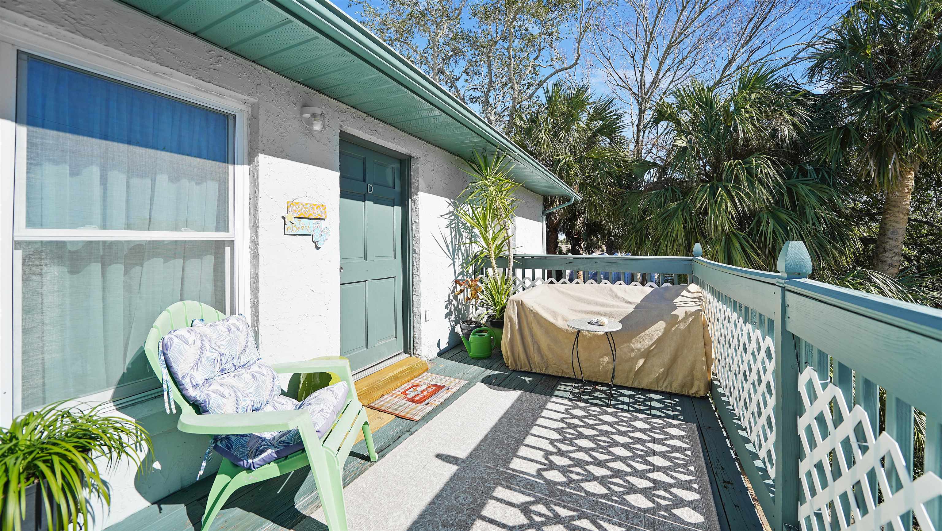 Image 40 of 59 For 208 Arricola Avenue