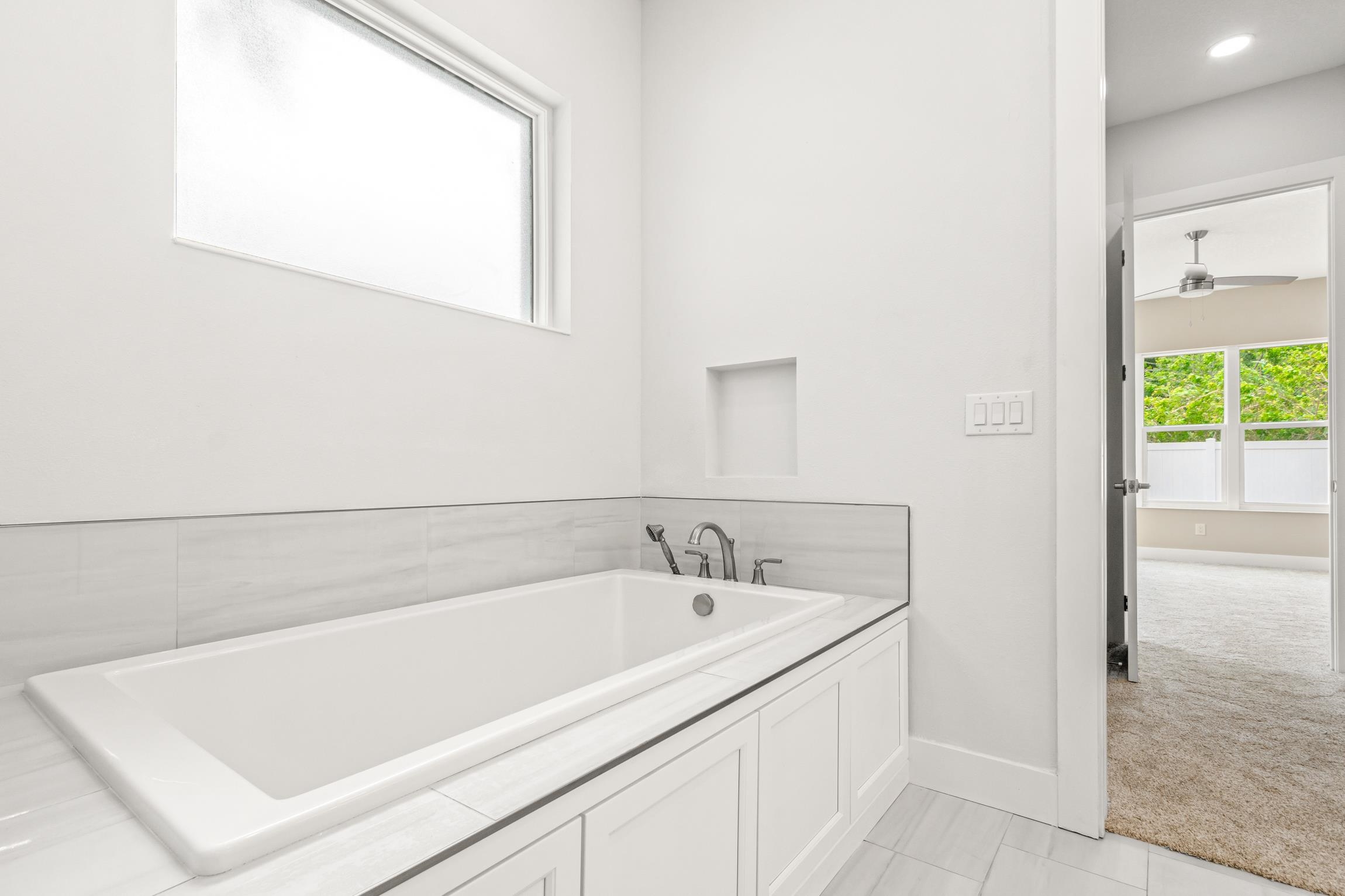 Image 26 of 34 For 129 16th Street