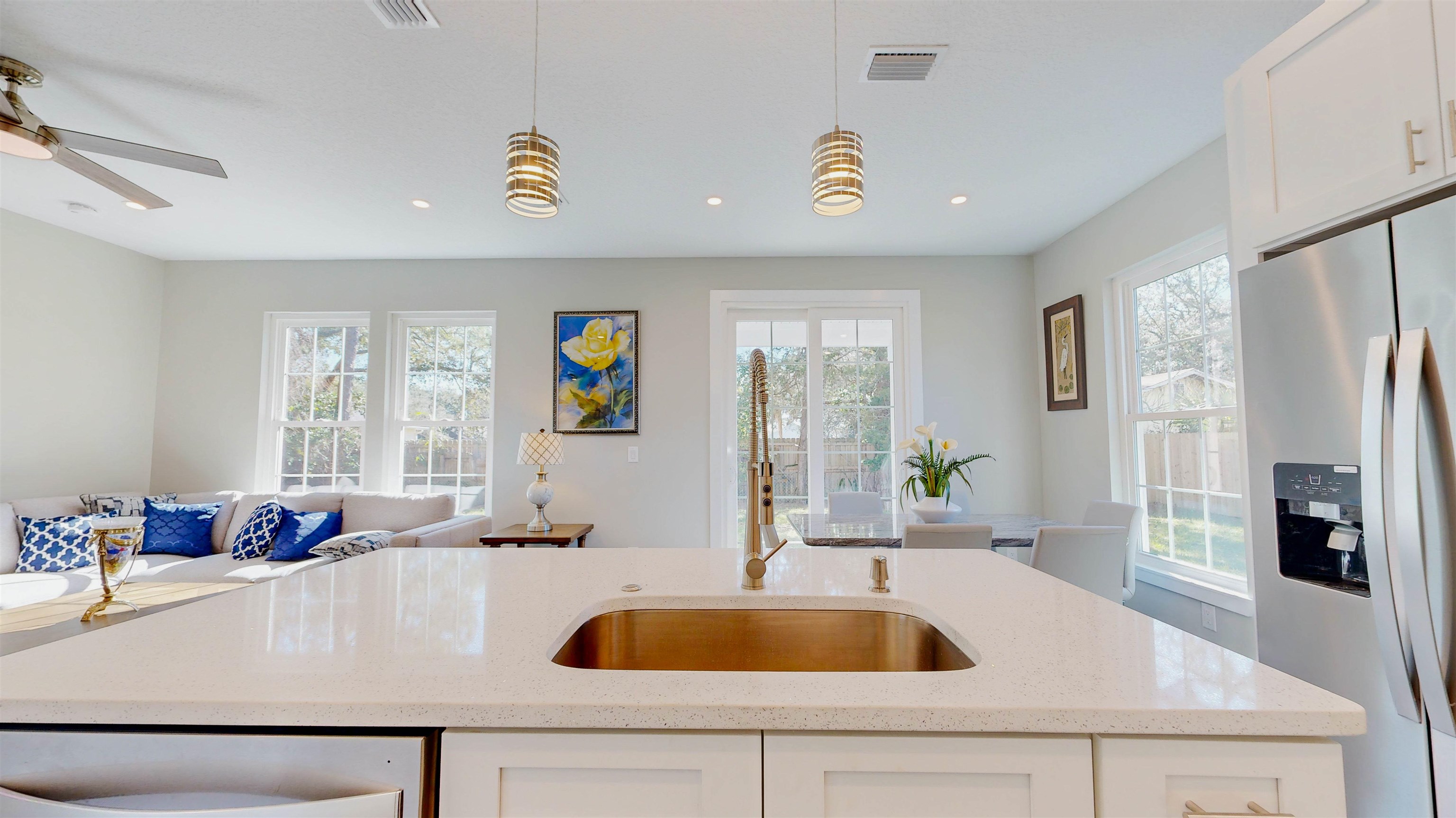 Image 12 of 48 For 688 Coral Cir