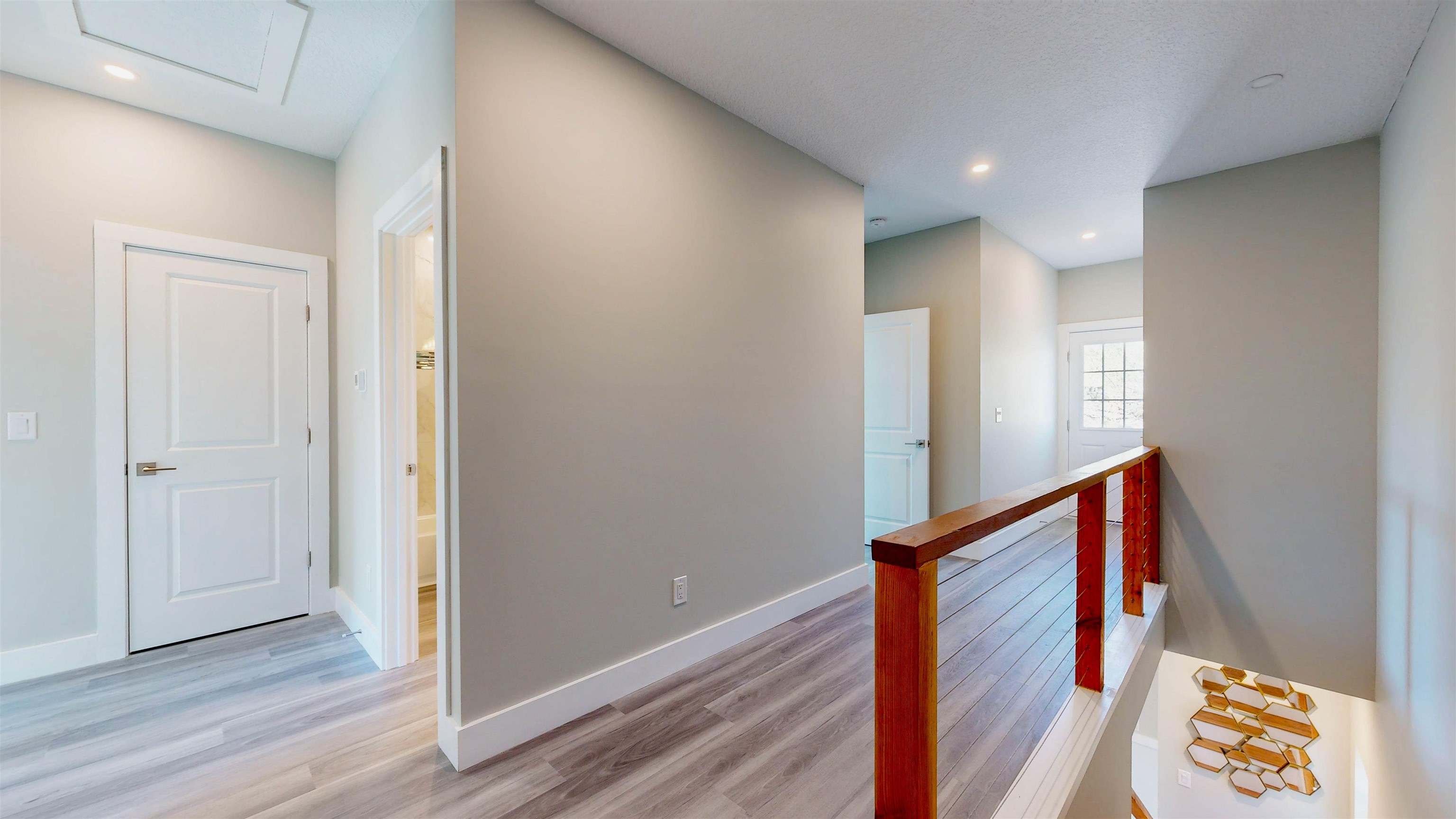 Image 21 of 48 For 688 Coral Cir