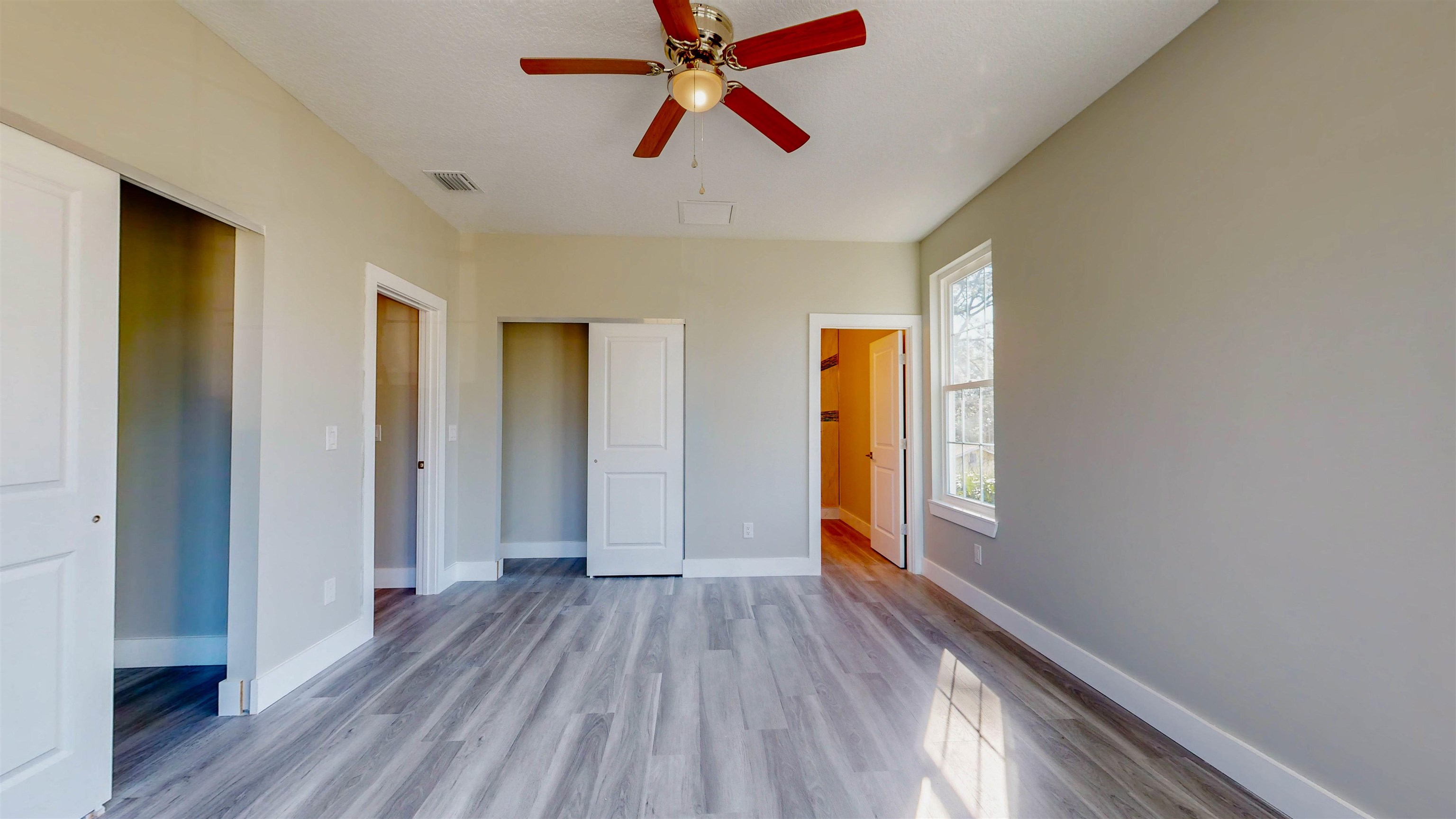 Image 32 of 48 For 688 Coral Cir