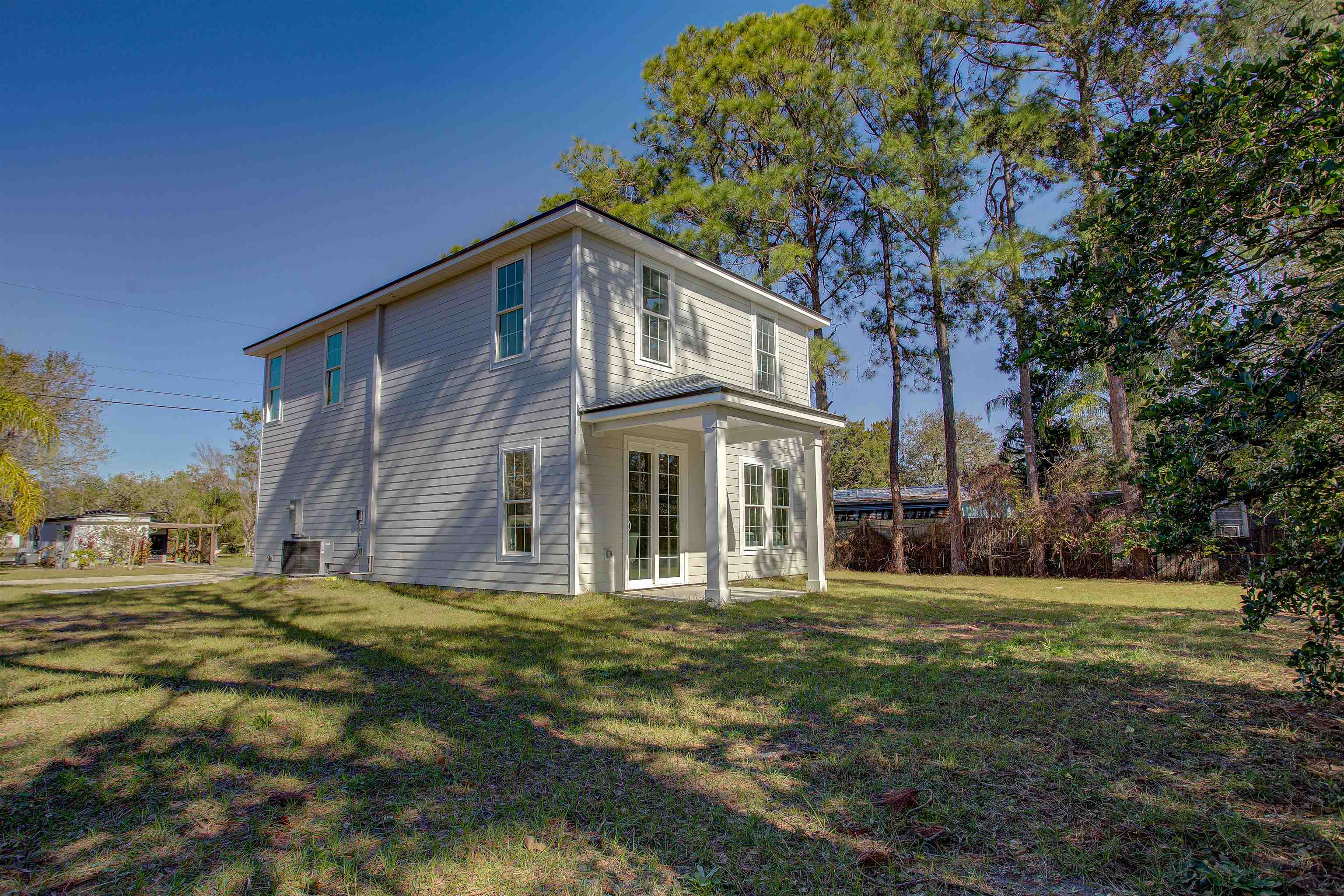 Image 42 of 48 For 688 Coral Cir
