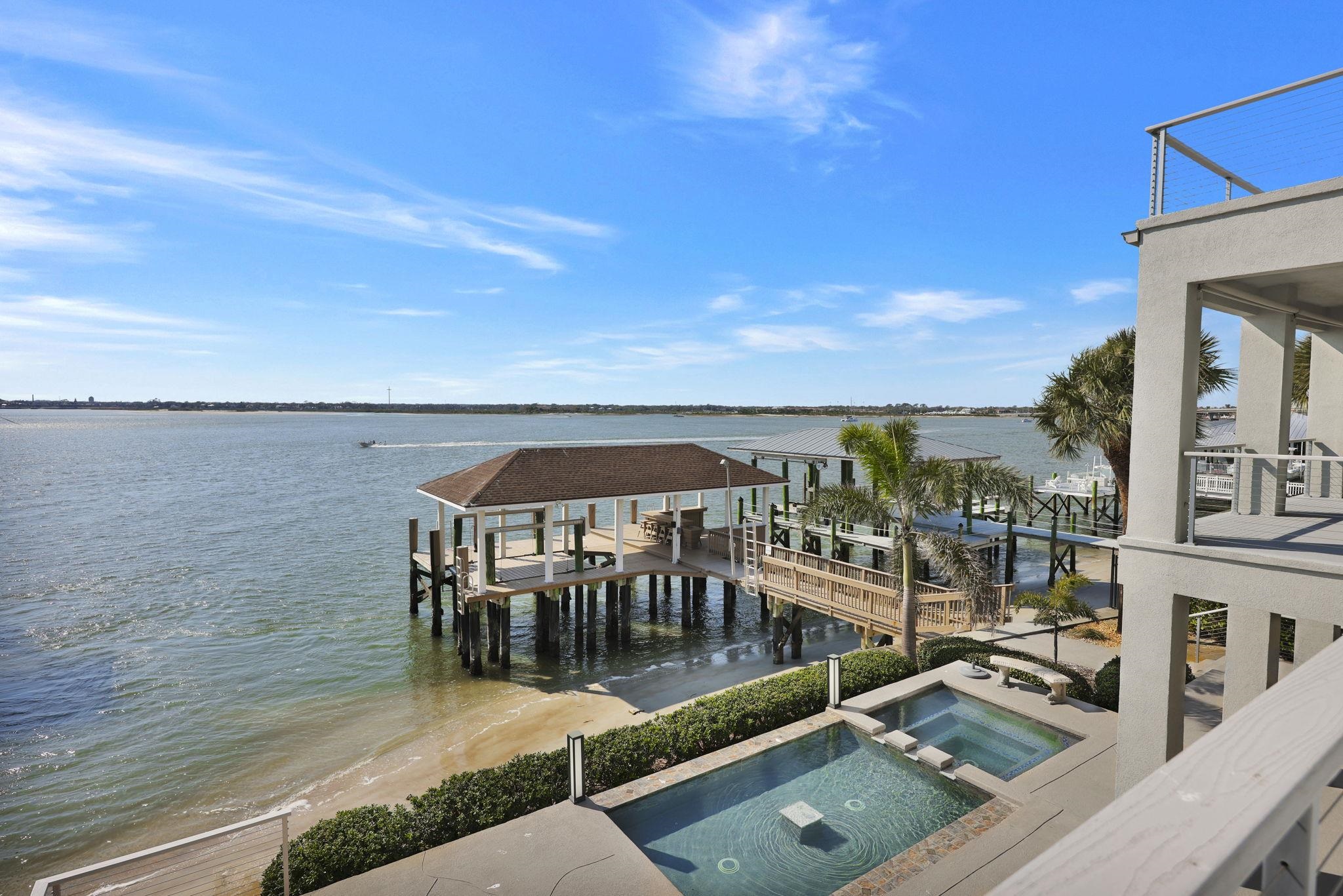 Image 52 of 90 For 311 Porpoise Point Dr