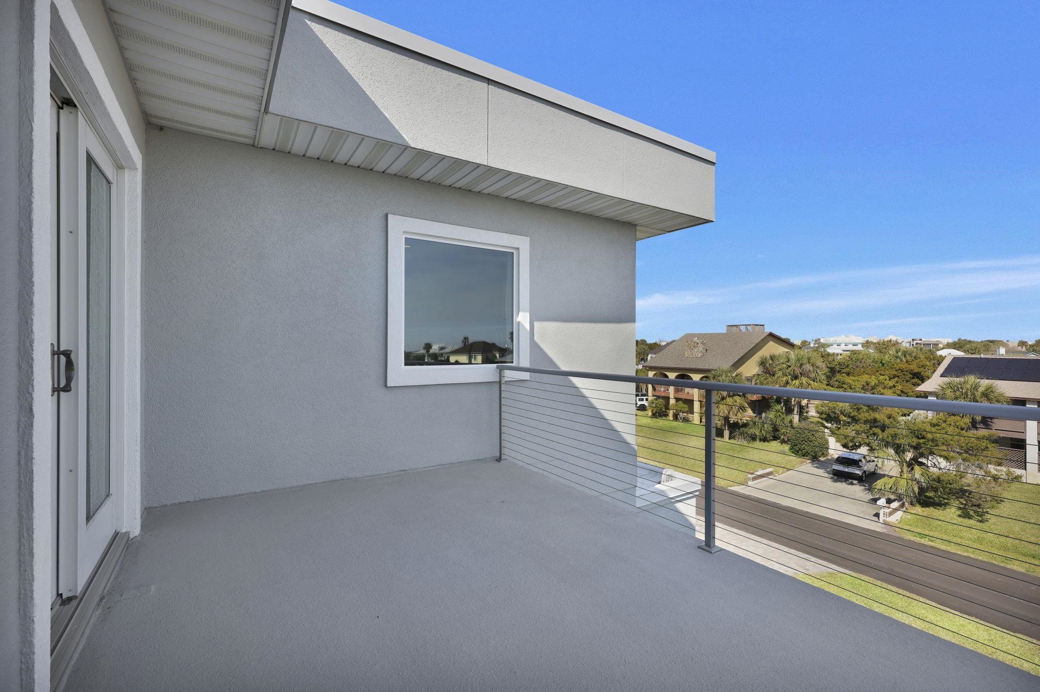 Image 58 of 90 For 311 Porpoise Point Dr