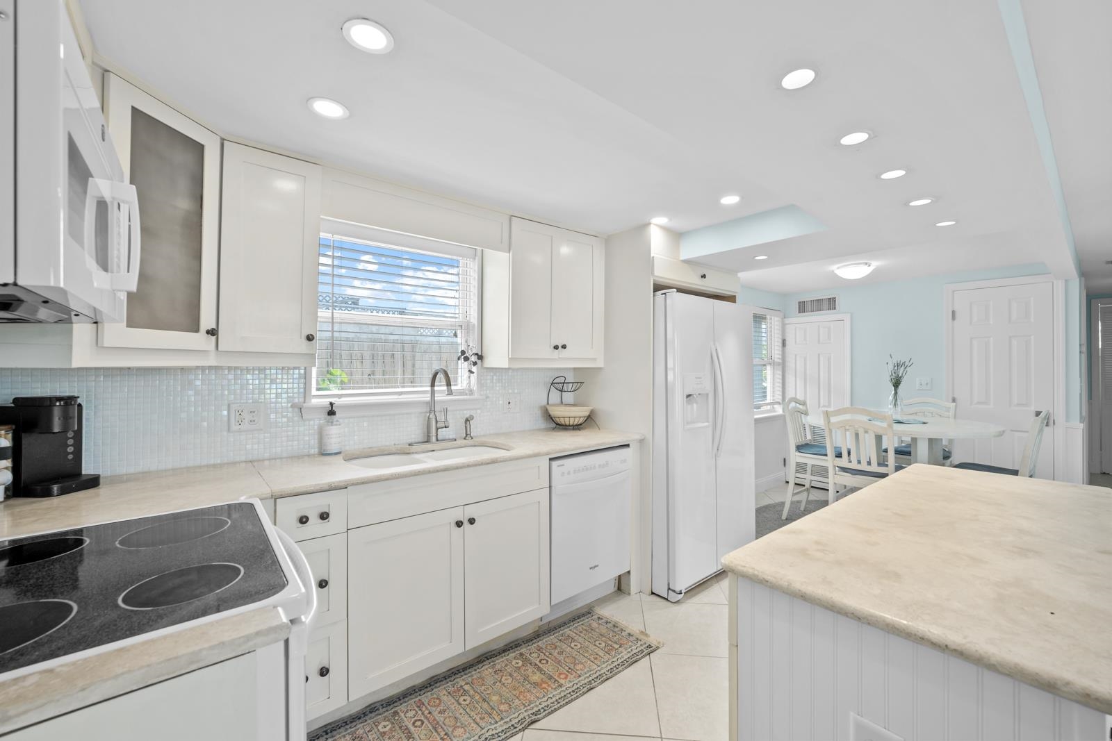 Image 12 of 48 For 6896 A Ave  