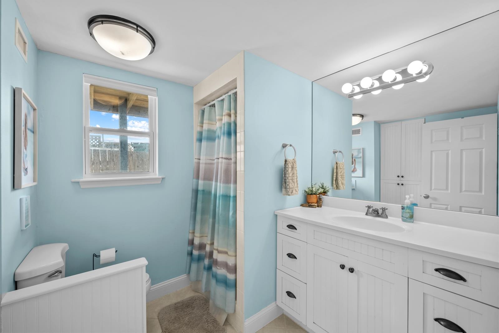 Image 17 of 48 For 6896 A Ave  