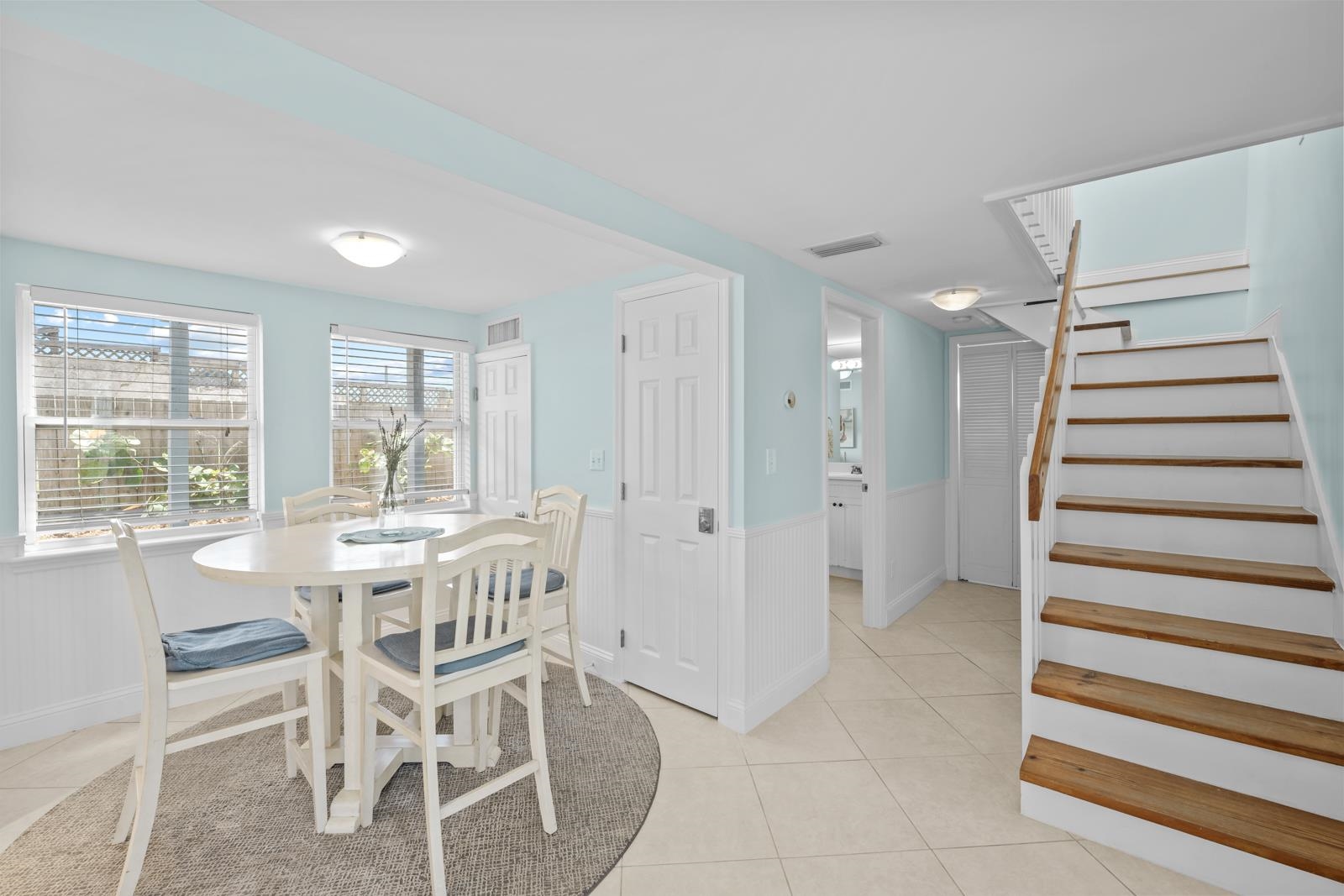 Image 19 of 48 For 6896 A Ave  