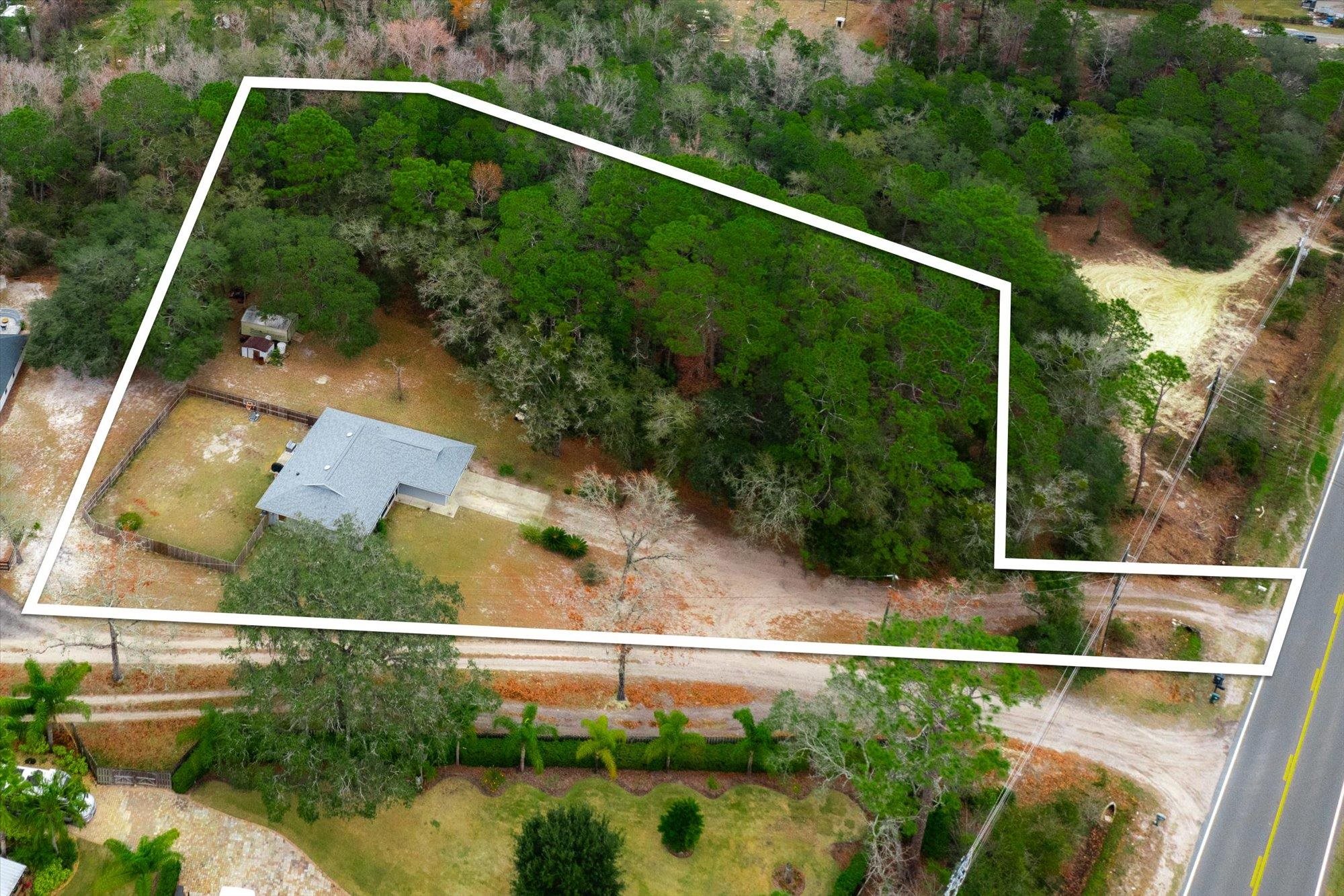 Image 34 of 38 For 8469 County Road 13 North
