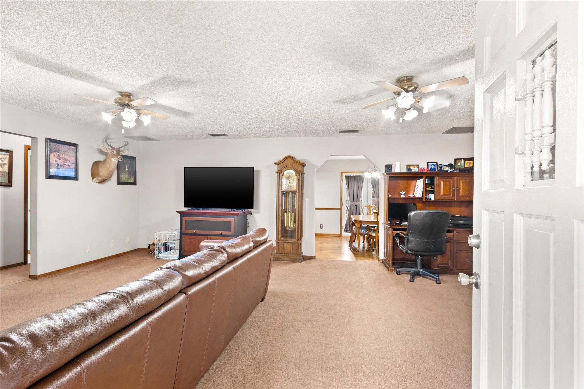 Image 4 of 38 For 8469 County Road 13 North