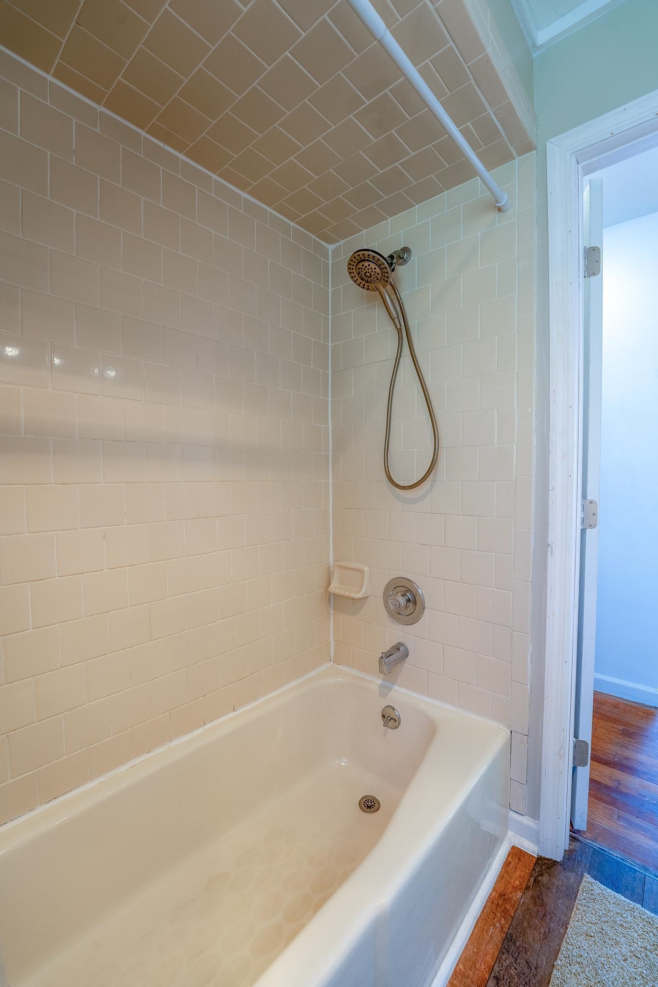 Image 34 of 56 For 5829 Cherry Laurel Dr