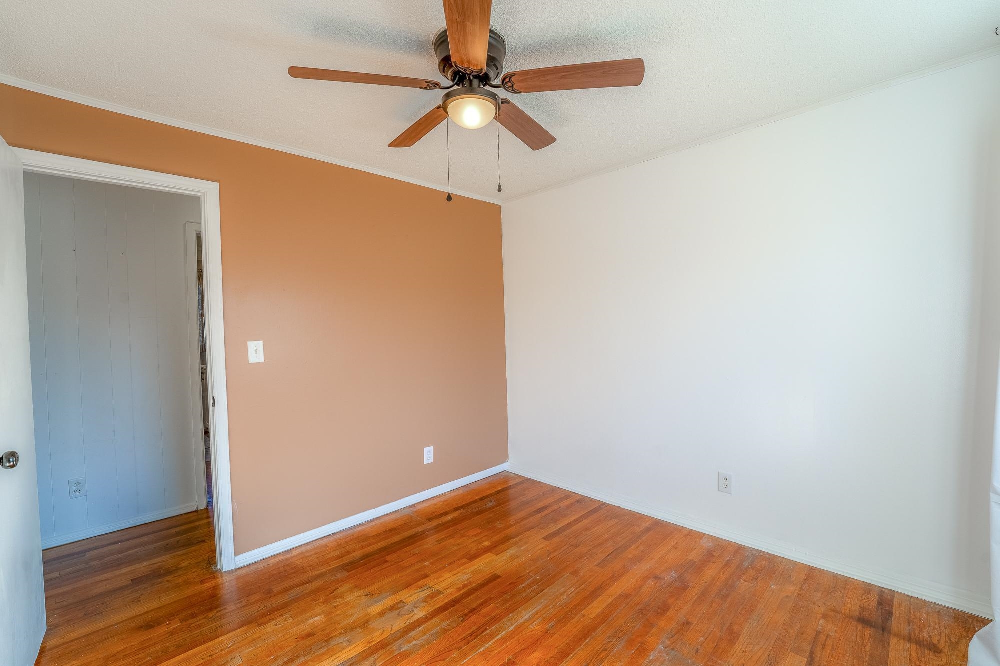 Image 39 of 56 For 5829 Cherry Laurel Dr