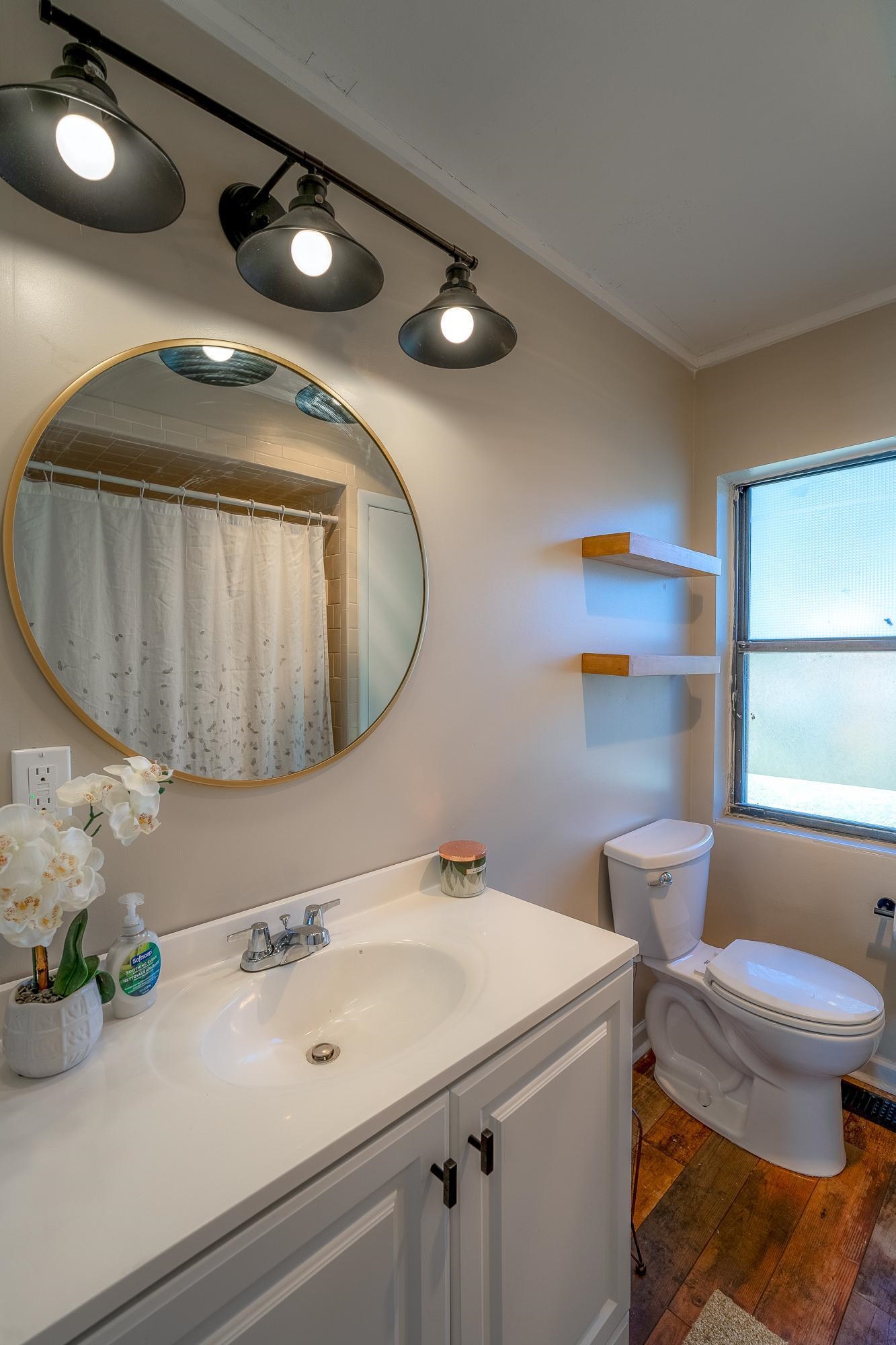 Image 6 of 56 For 5829 Cherry Laurel Dr