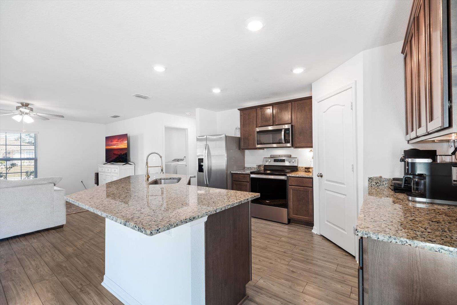 Image 9 of 22 For 26 Rockingham Ln