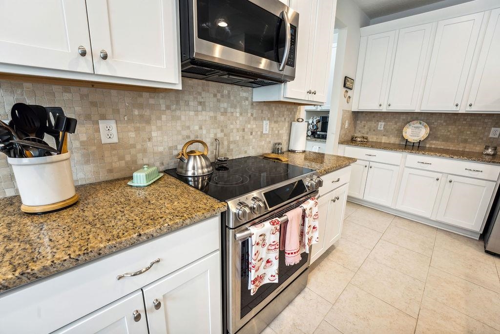 Image 8 of 38 For 244 Caretta Cir