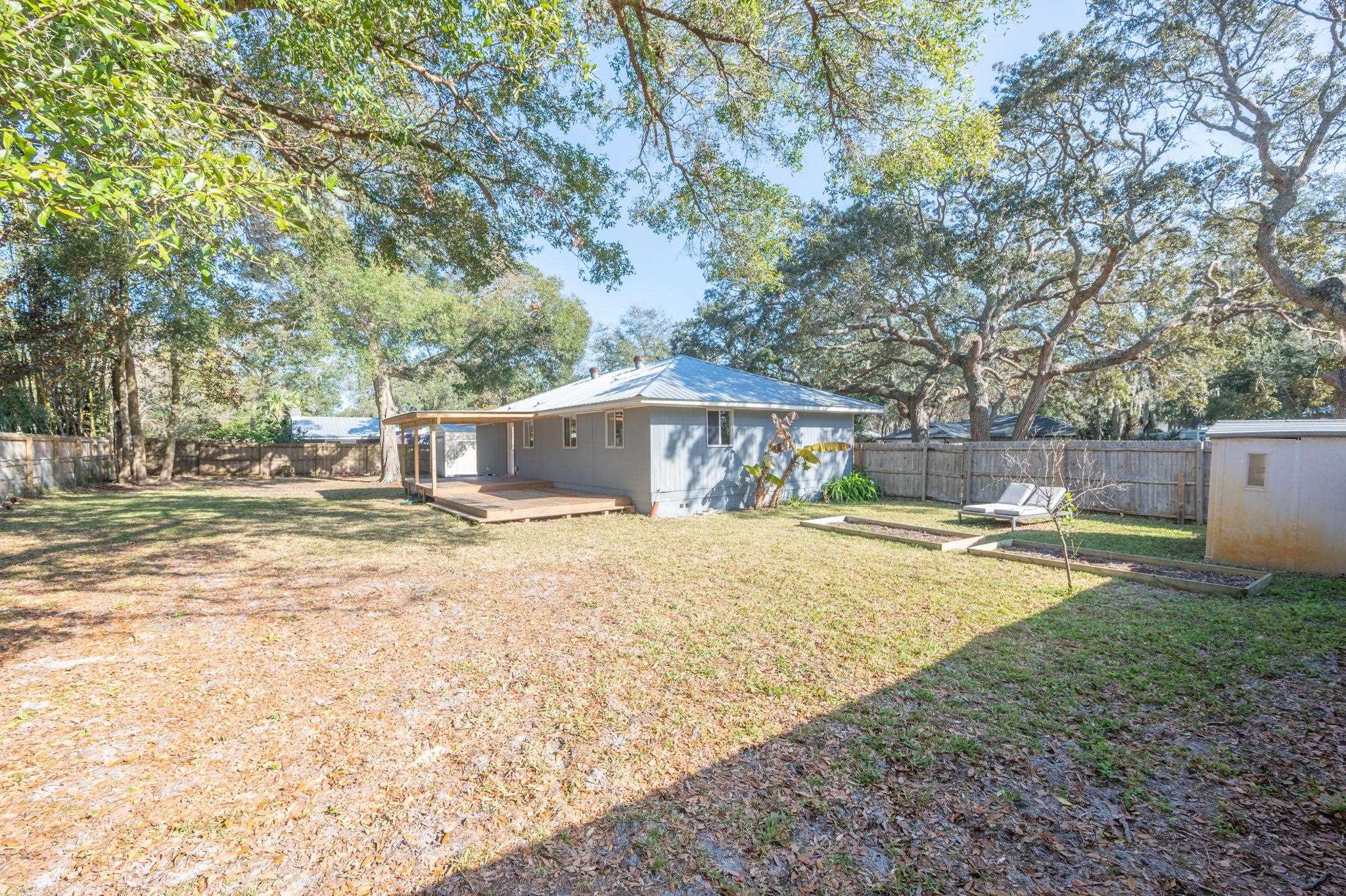 Image 20 of 30 For 414 Jasmine Rd