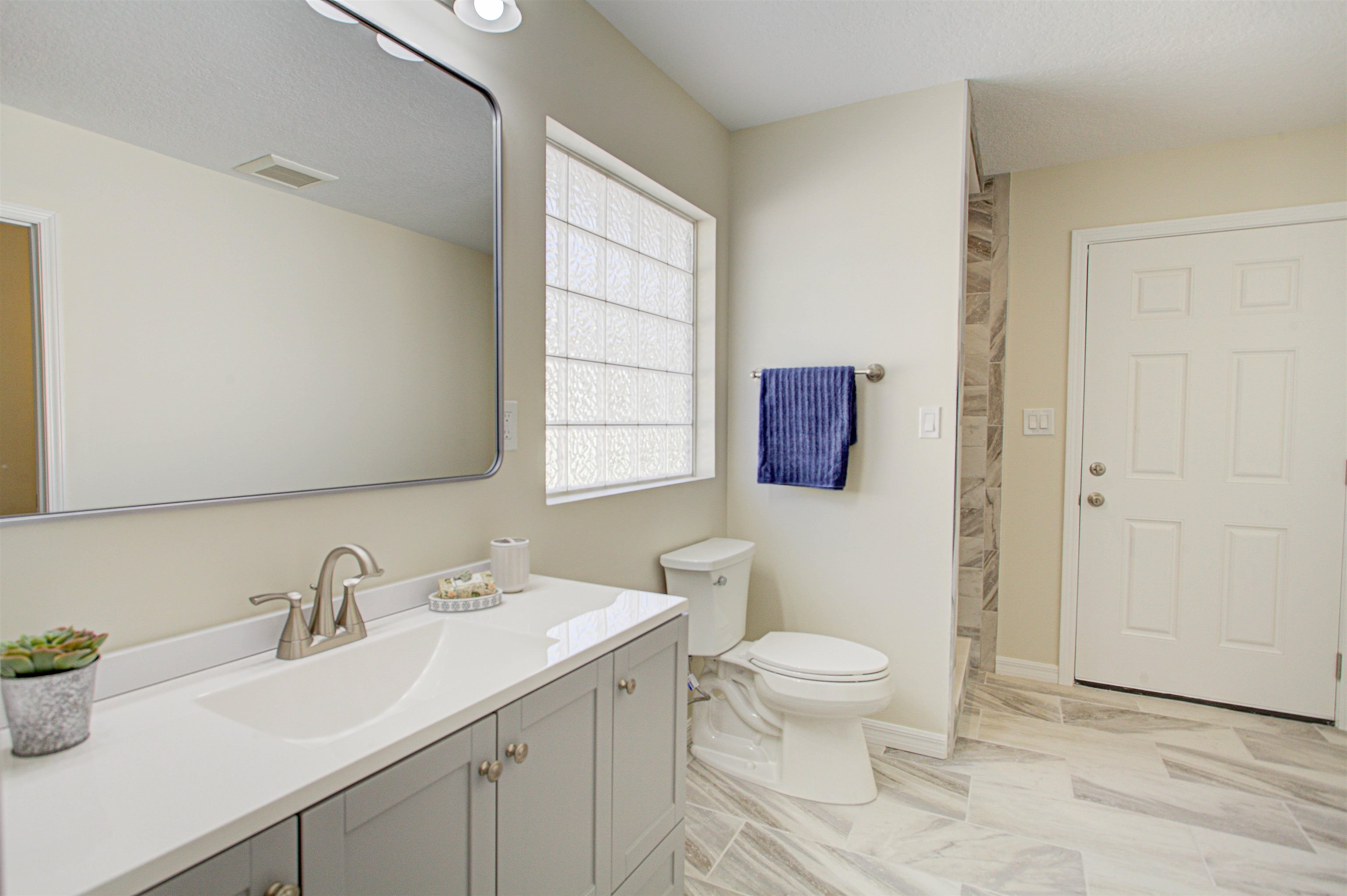 Image 34 of 47 For 151 Park Dr  