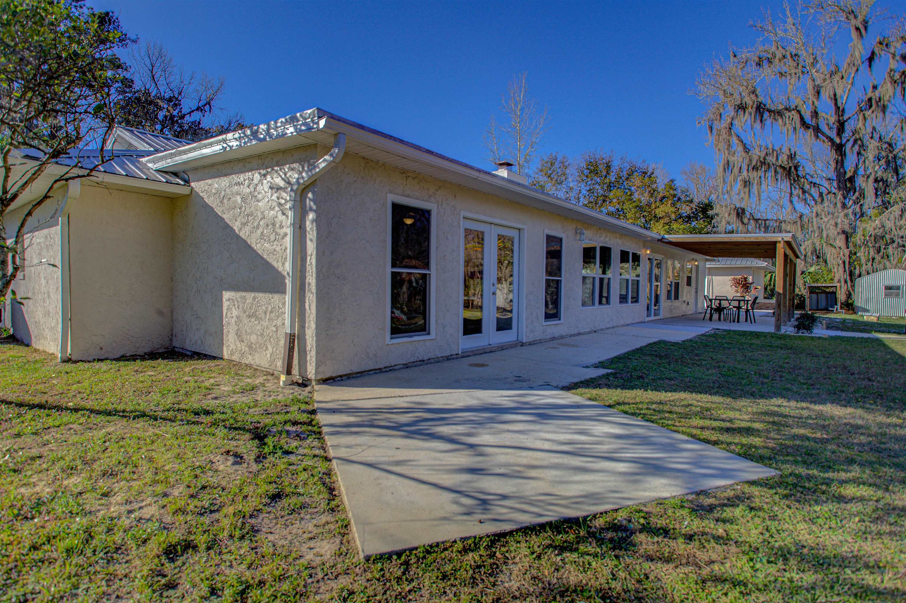 Image 40 of 47 For 151 Park Dr  