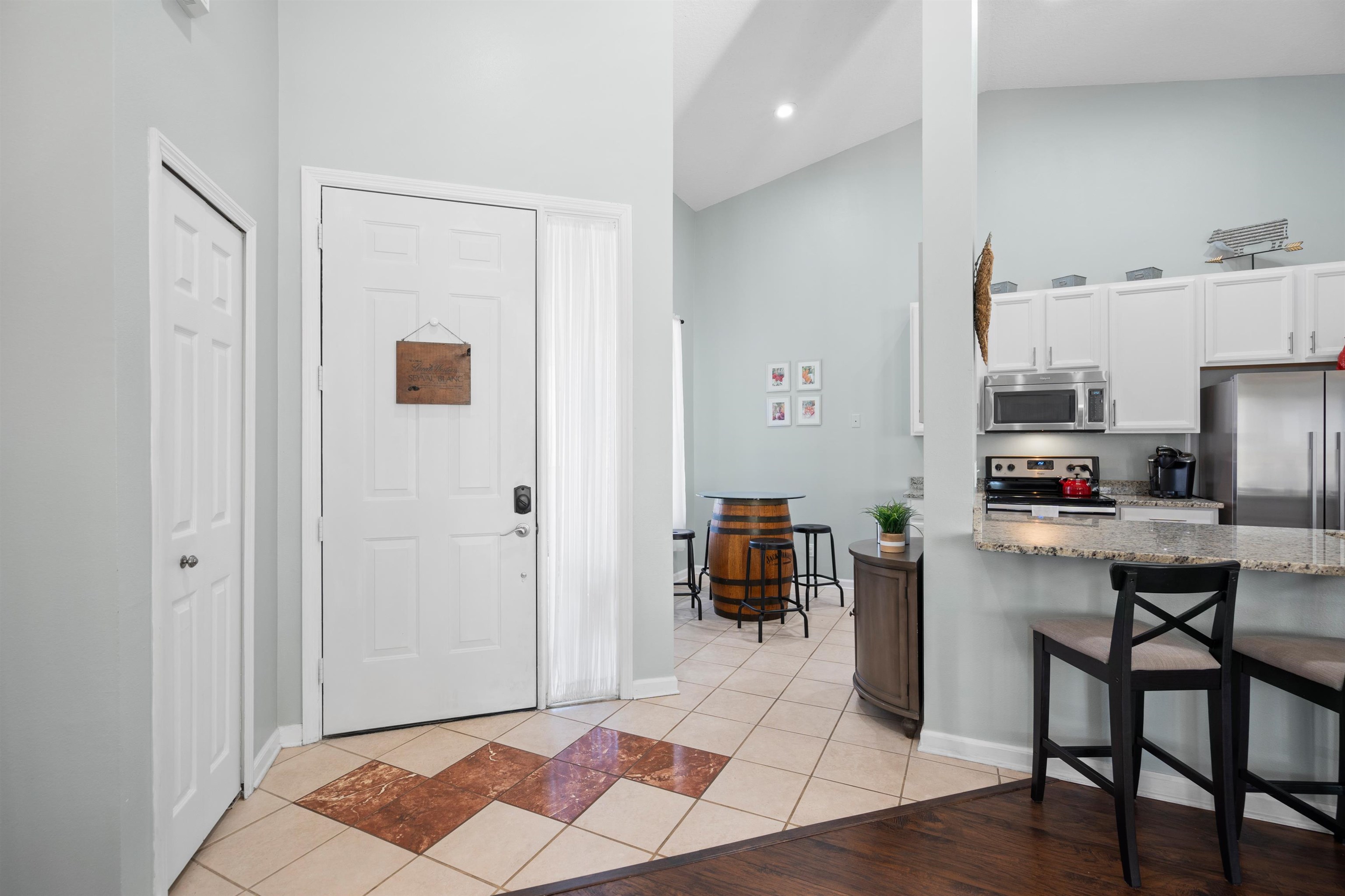 Image 10 of 50 For 101 Augusta Circle