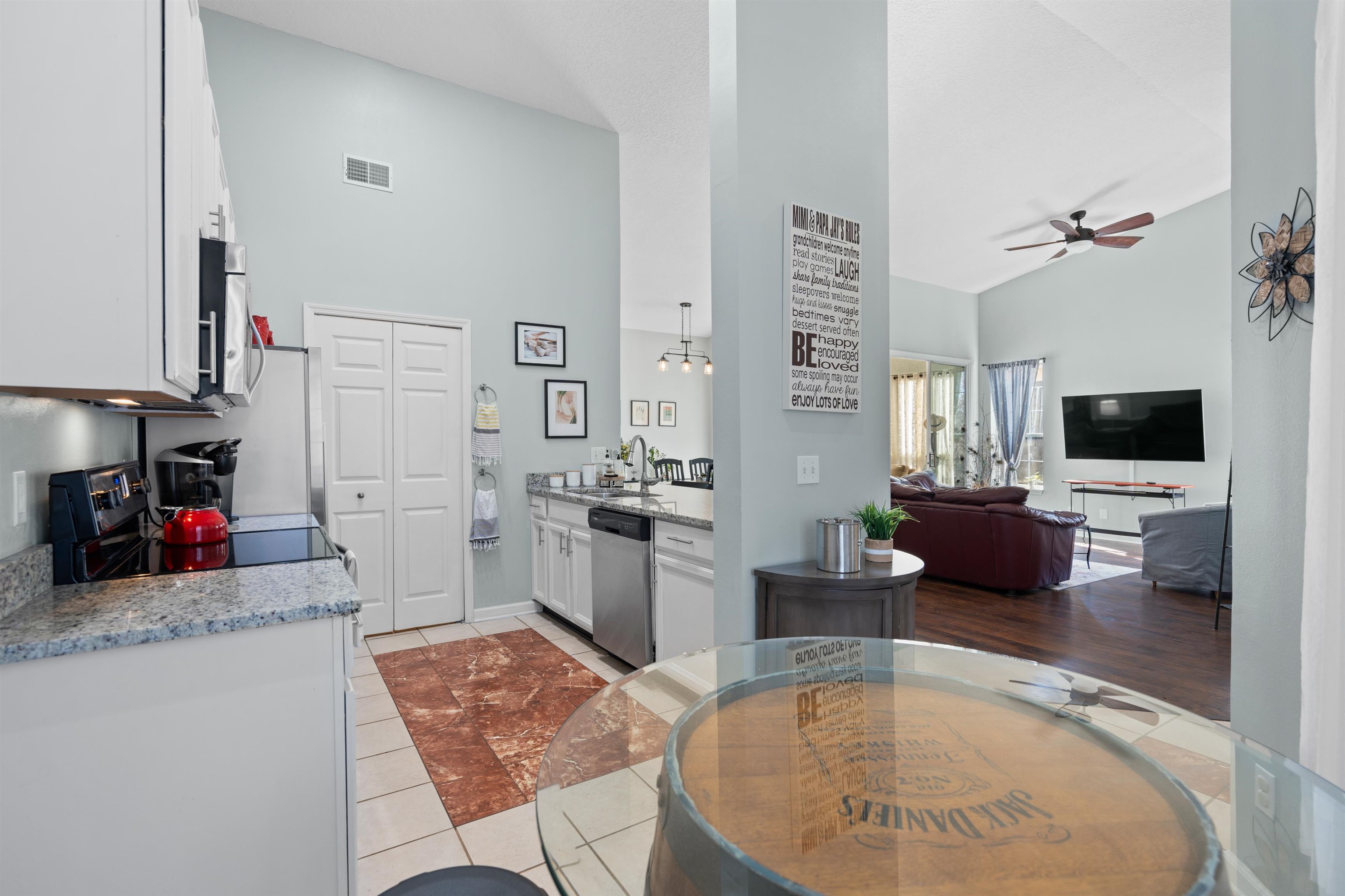 Image 13 of 50 For 101 Augusta Circle