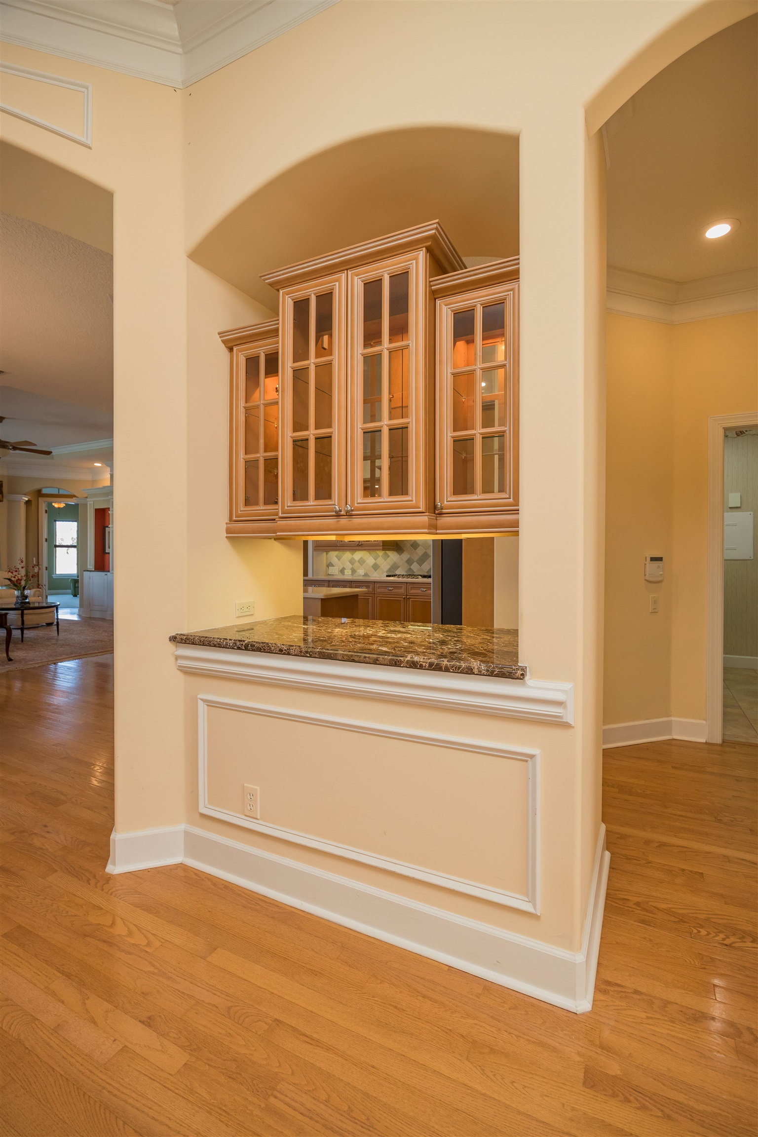 Image 18 of 91 For 281 Pinehurst Pointe Dr