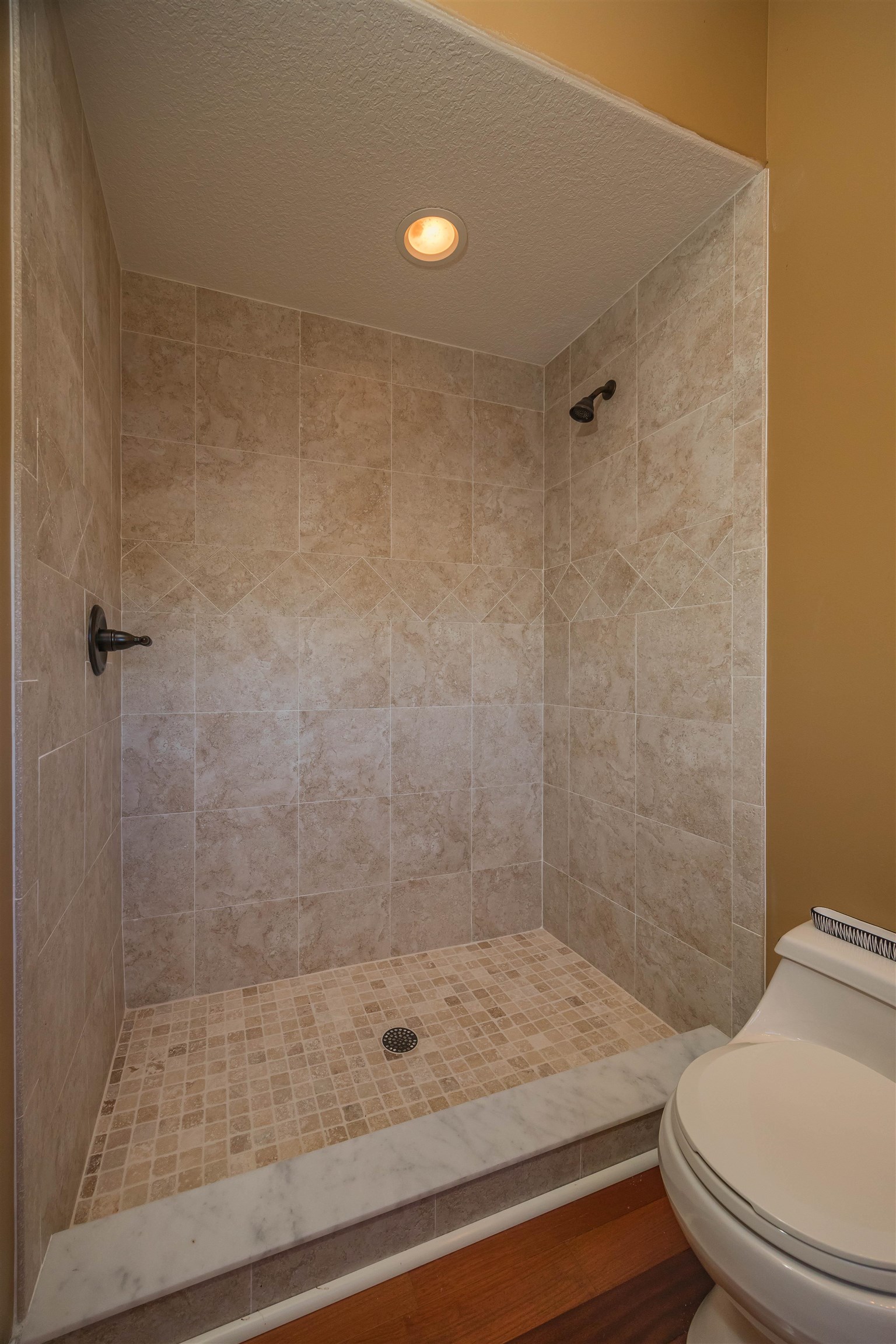 Image 45 of 91 For 281 Pinehurst Pointe Dr