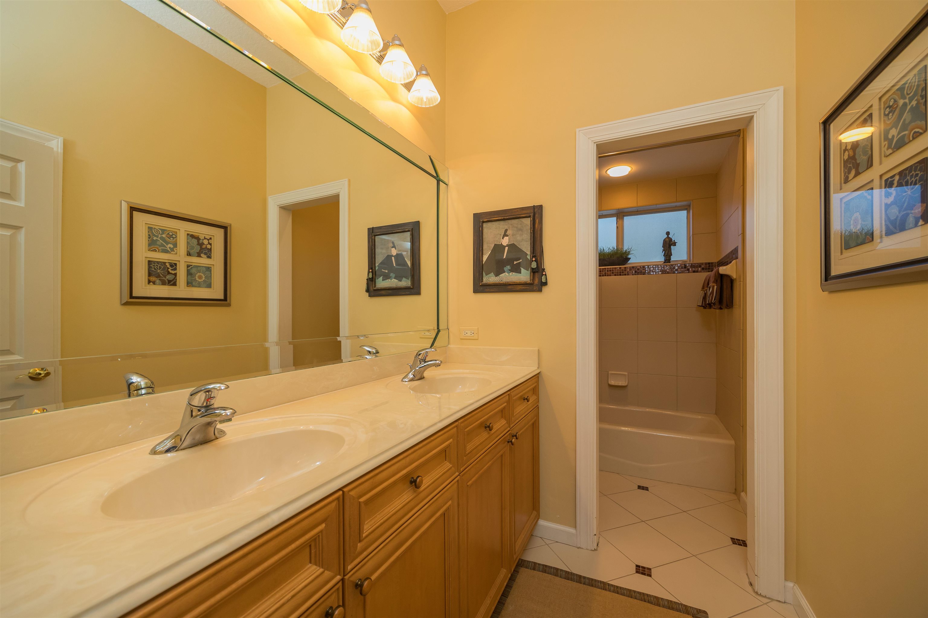 Image 56 of 91 For 281 Pinehurst Pointe Dr
