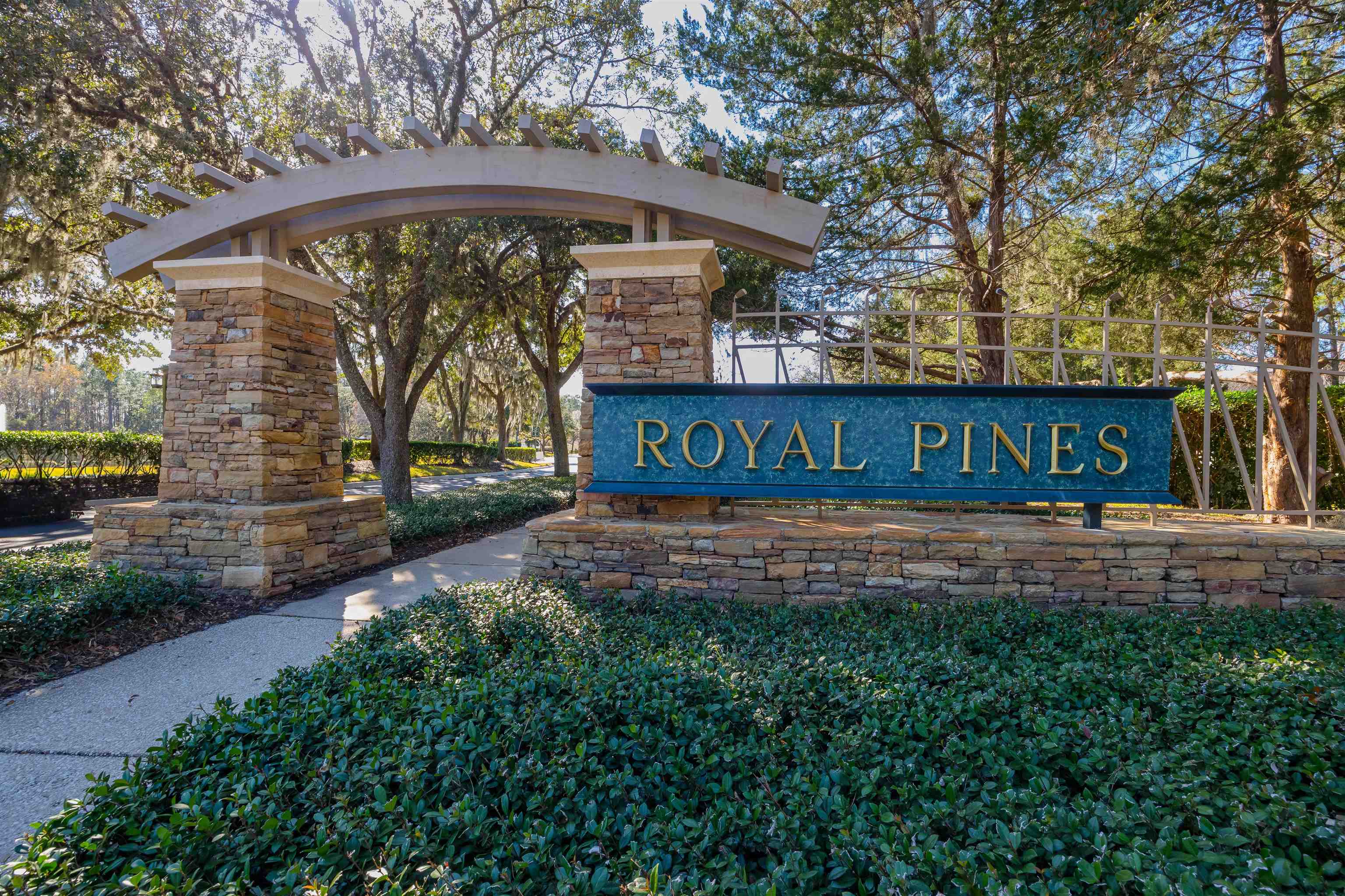 Image 63 of 91 For 281 Pinehurst Pointe Dr