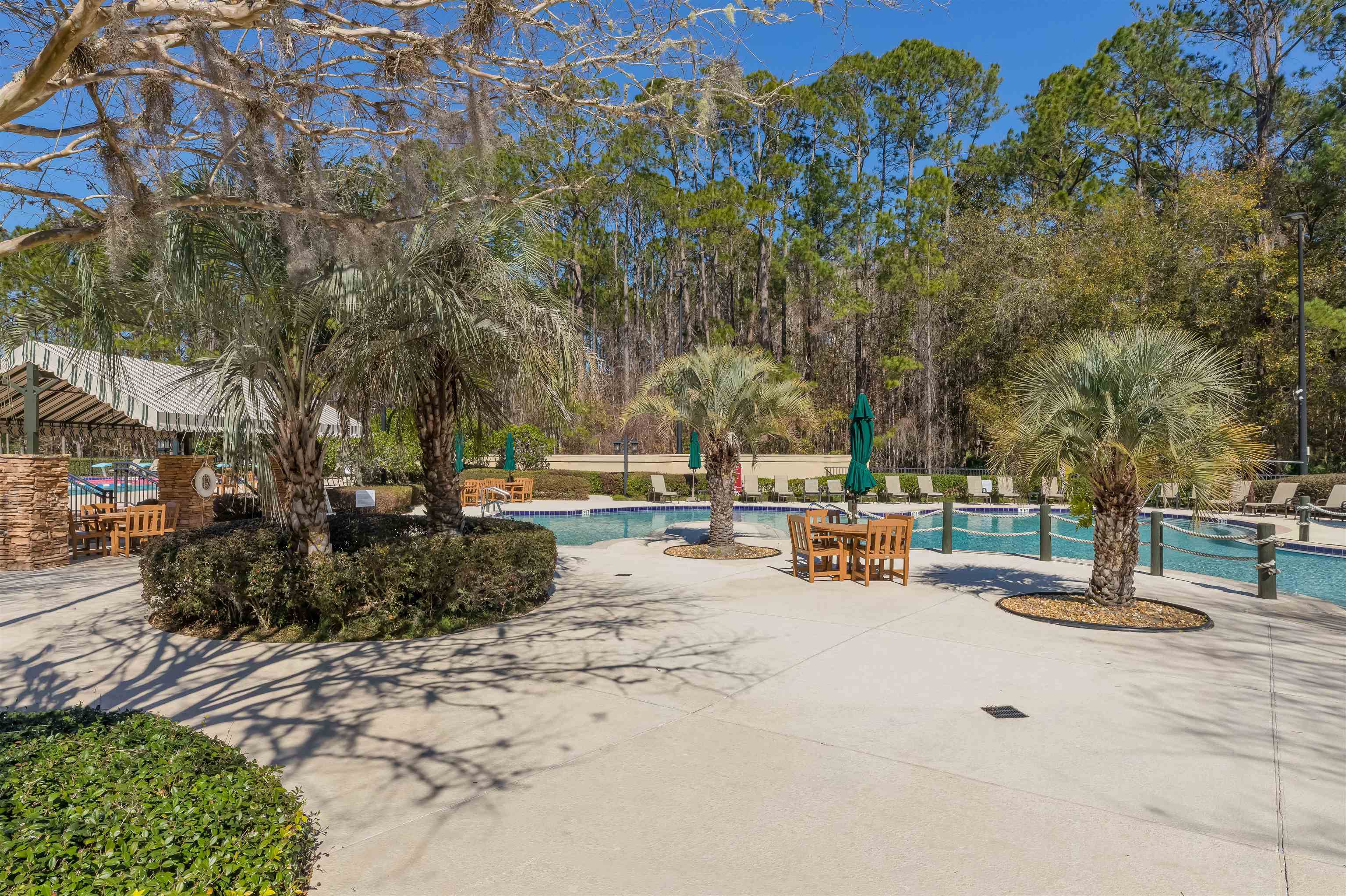 Image 76 of 91 For 281 Pinehurst Pointe Dr