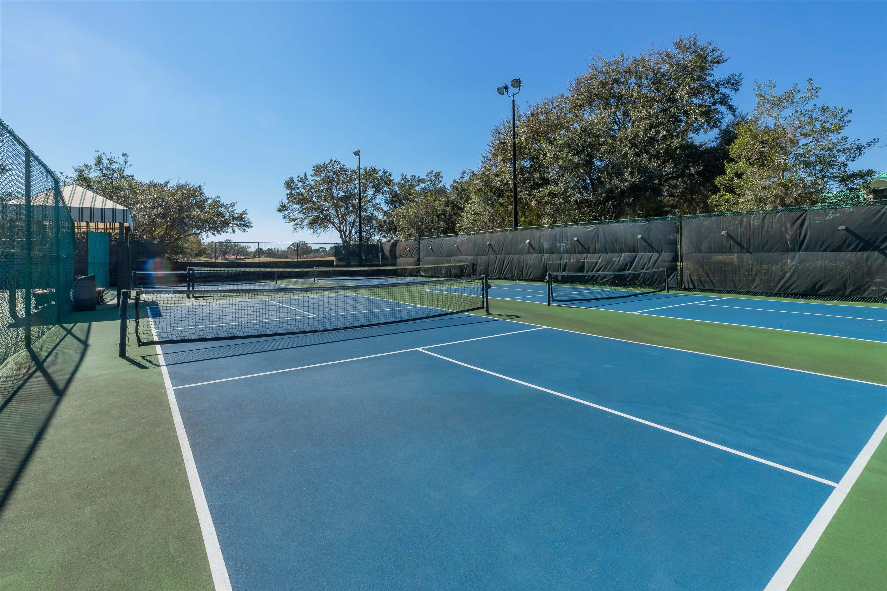 Image 81 of 91 For 281 Pinehurst Pointe Dr